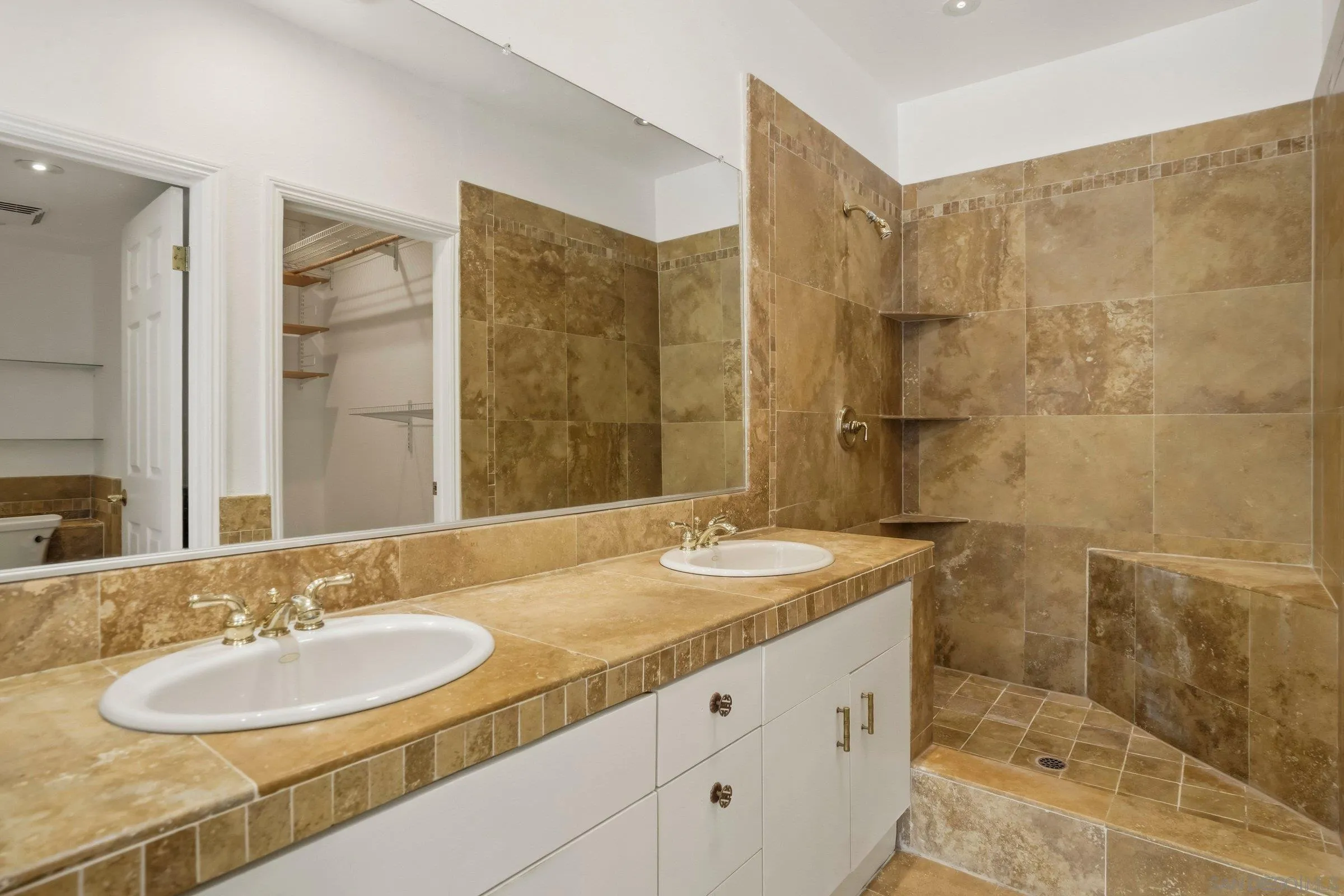 Photo #24: 260012722 Listing: Photo #24