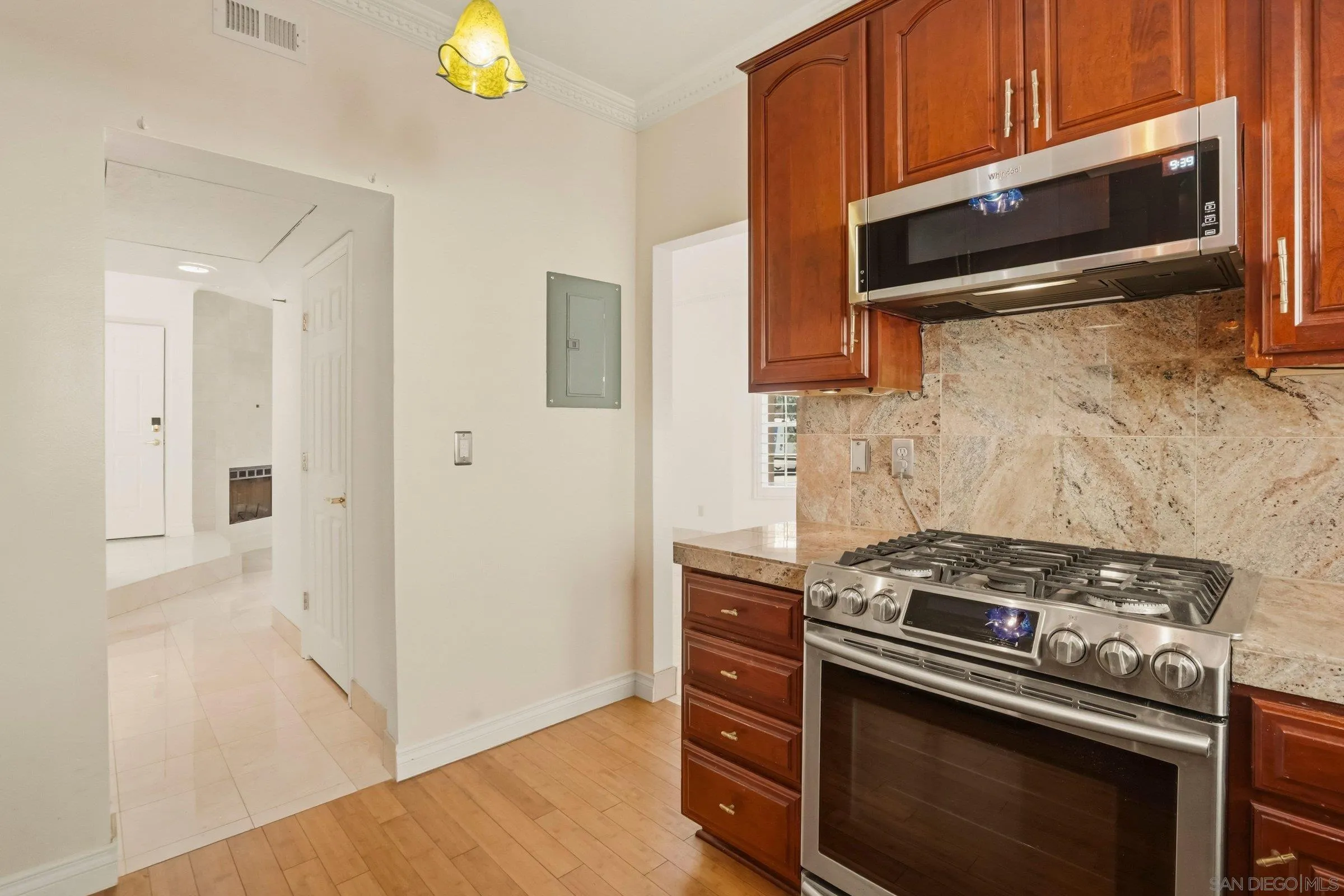 Photo #14: 260012722 Listing: Photo #14