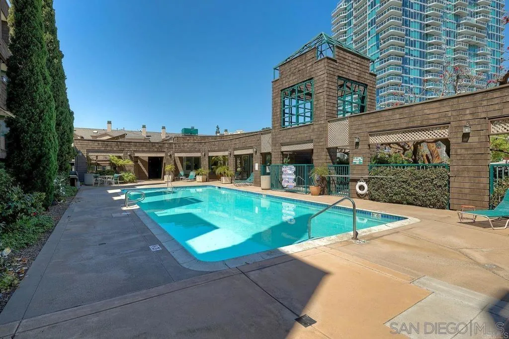 Photo #32: 260012723 Listing: Photo #32