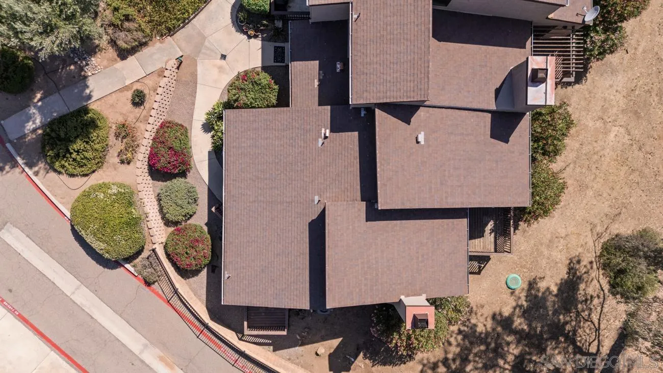 https://cdn.realtyfeed.com/cdn/127/260012725/641ed8ec021befd770b1f62c2ea5a2f3.webp