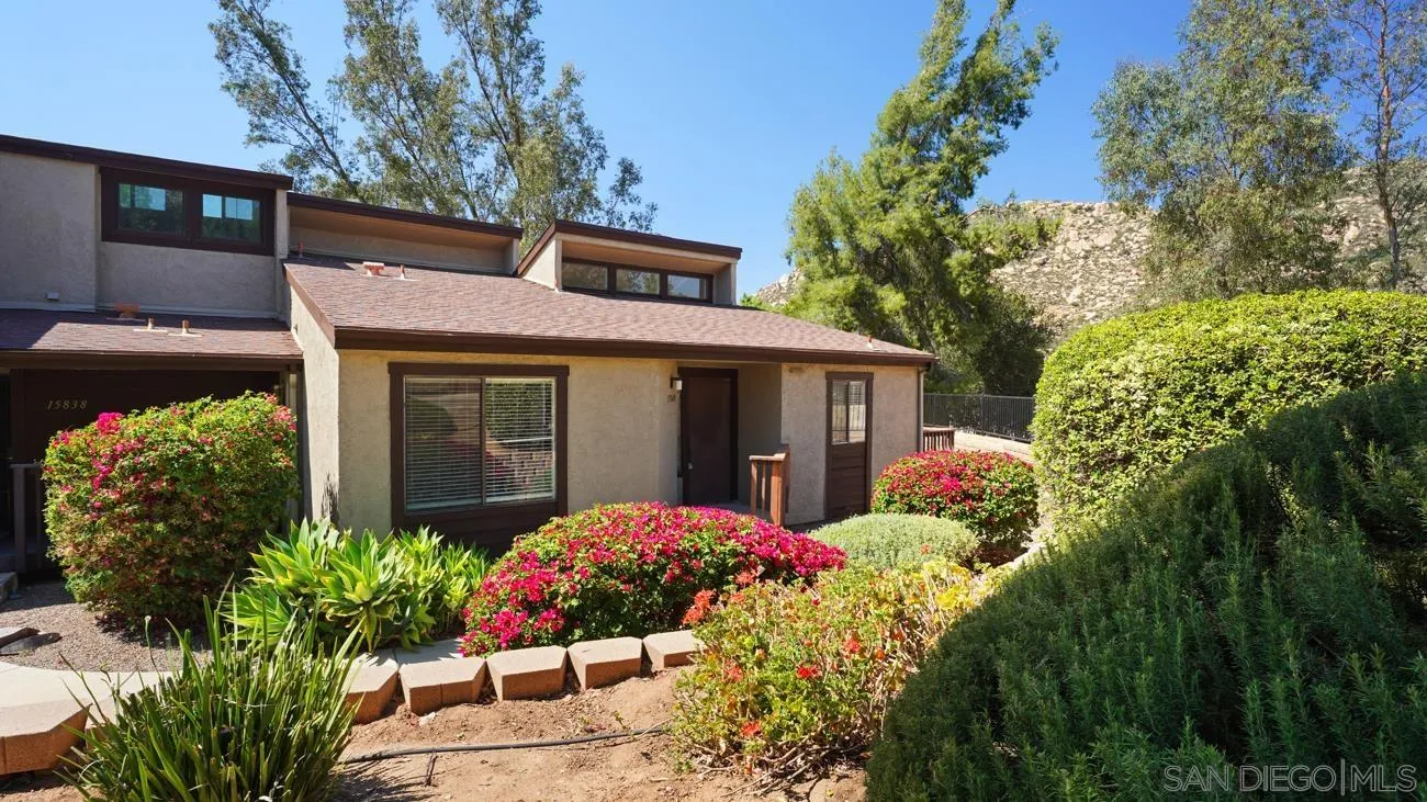 https://cdn.realtyfeed.com/cdn/127/260012725/a0d626f2ae1e574817d624177568d09a.webp