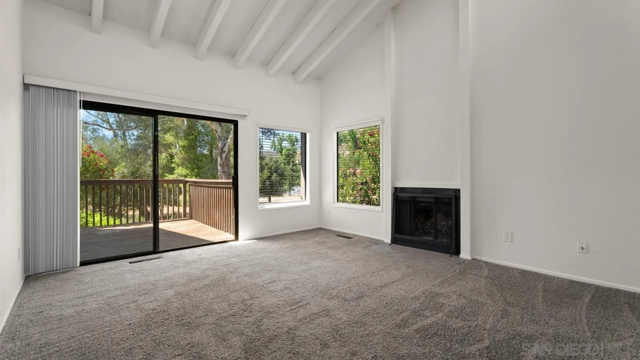 https://cdn.realtyfeed.com/cdn/127/260012725/a33e976f360677201cdfbc762606e743.webp