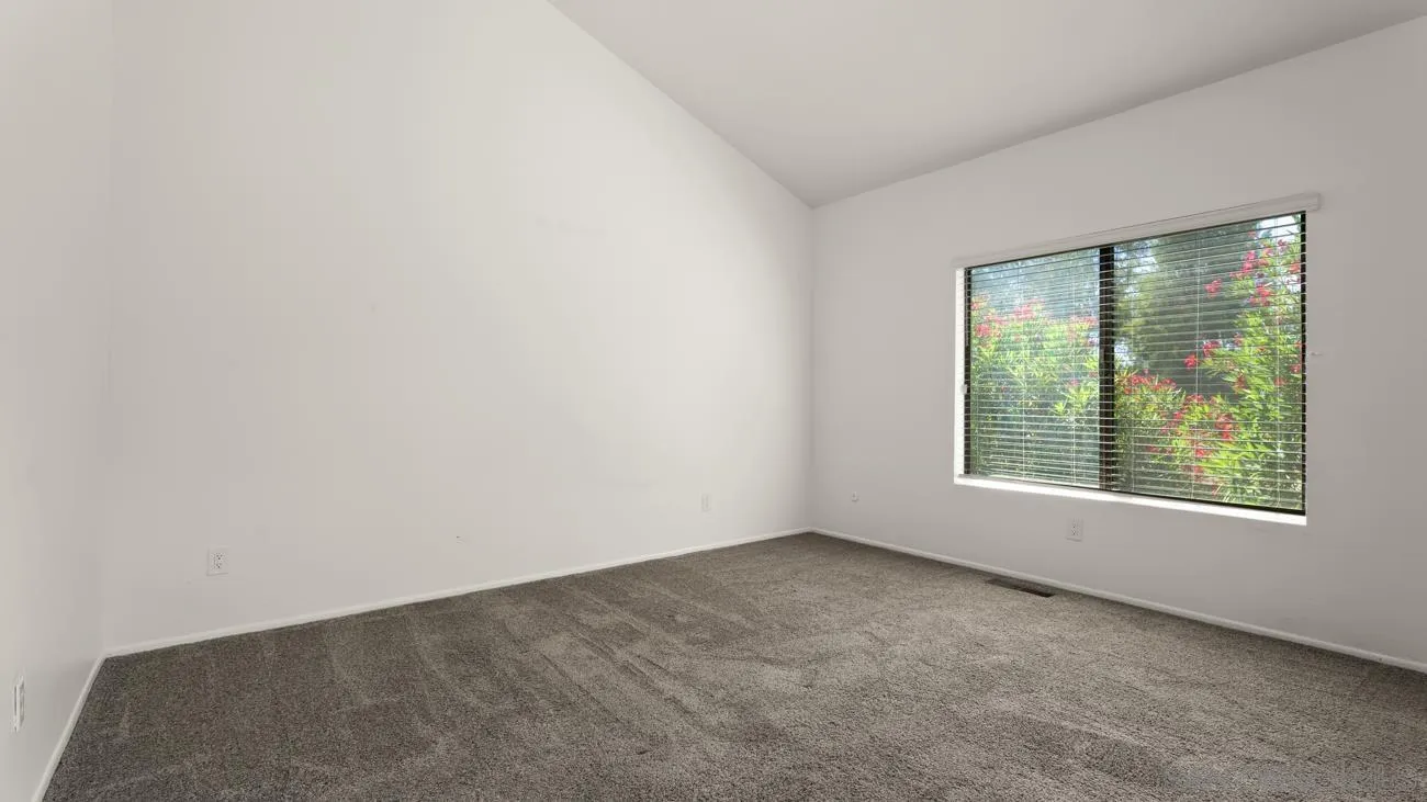 https://cdn.realtyfeed.com/cdn/127/260012725/a935f46a041d640e2de9c8093b6e5f74.webp