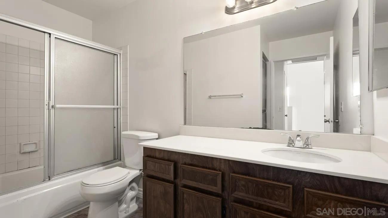 https://cdn.realtyfeed.com/cdn/127/260012725/da0c5608858bf856a8738ce20c017be2.webp