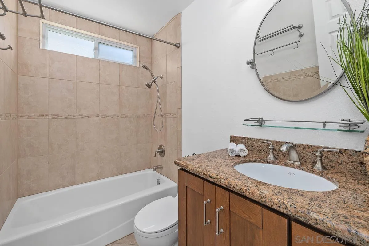 https://cdn.realtyfeed.com/cdn/127/260012726/961c6547c2c2361ae8fff849cdc5f6b9.webp