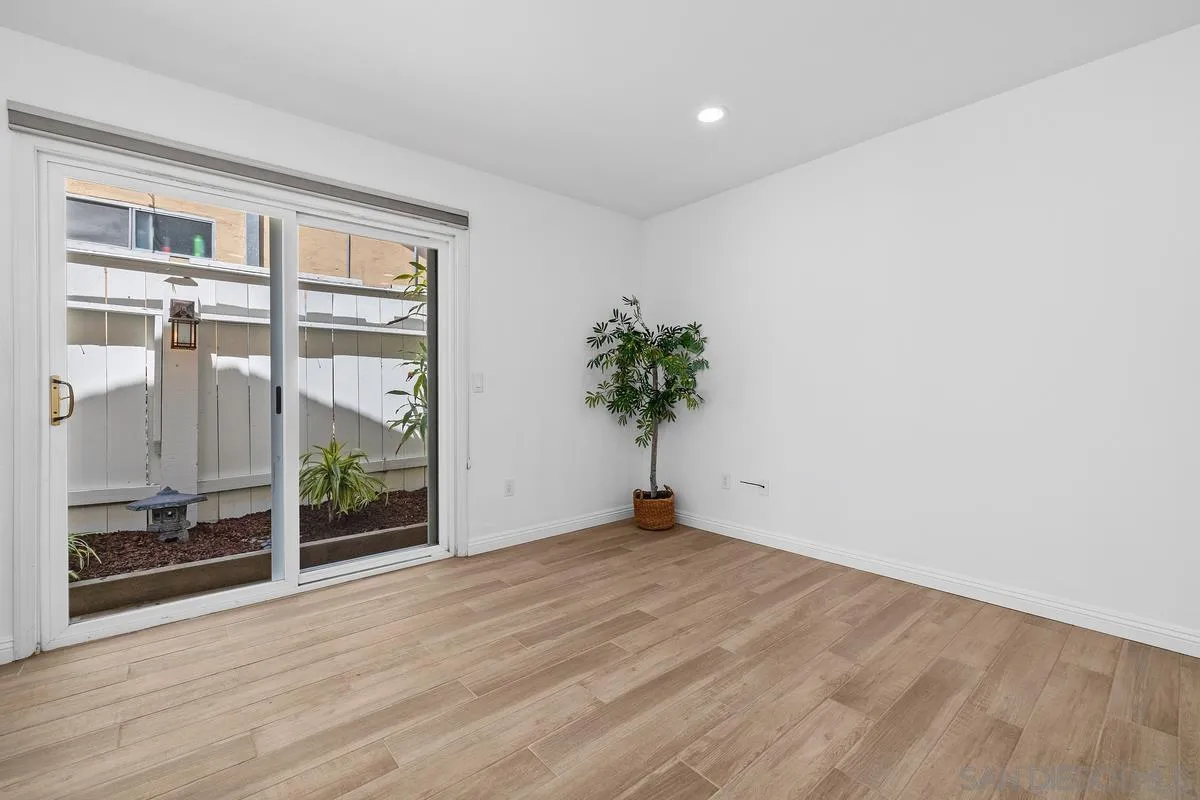 https://cdn.realtyfeed.com/cdn/127/260012726/c85233e7b6fa19312261db96f05676cf.webp