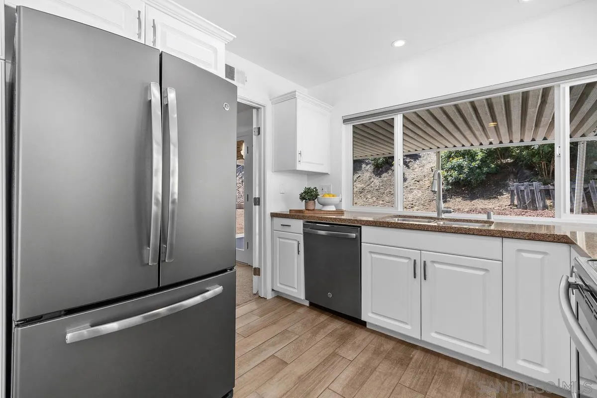 https://cdn.realtyfeed.com/cdn/127/260012726/e60f3cb7a86e2c3906d34c9cc643d48c.webp