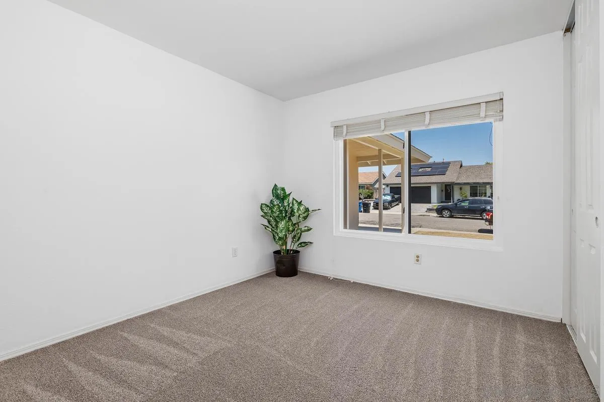 https://cdn.realtyfeed.com/cdn/127/260012726/f2424d4c606685317e2a7586b219b970.webp