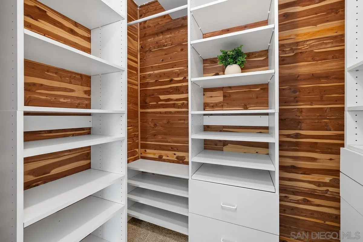 https://cdn.realtyfeed.com/cdn/127/260012726/fce40f65af363fa35d57510069499237.webp