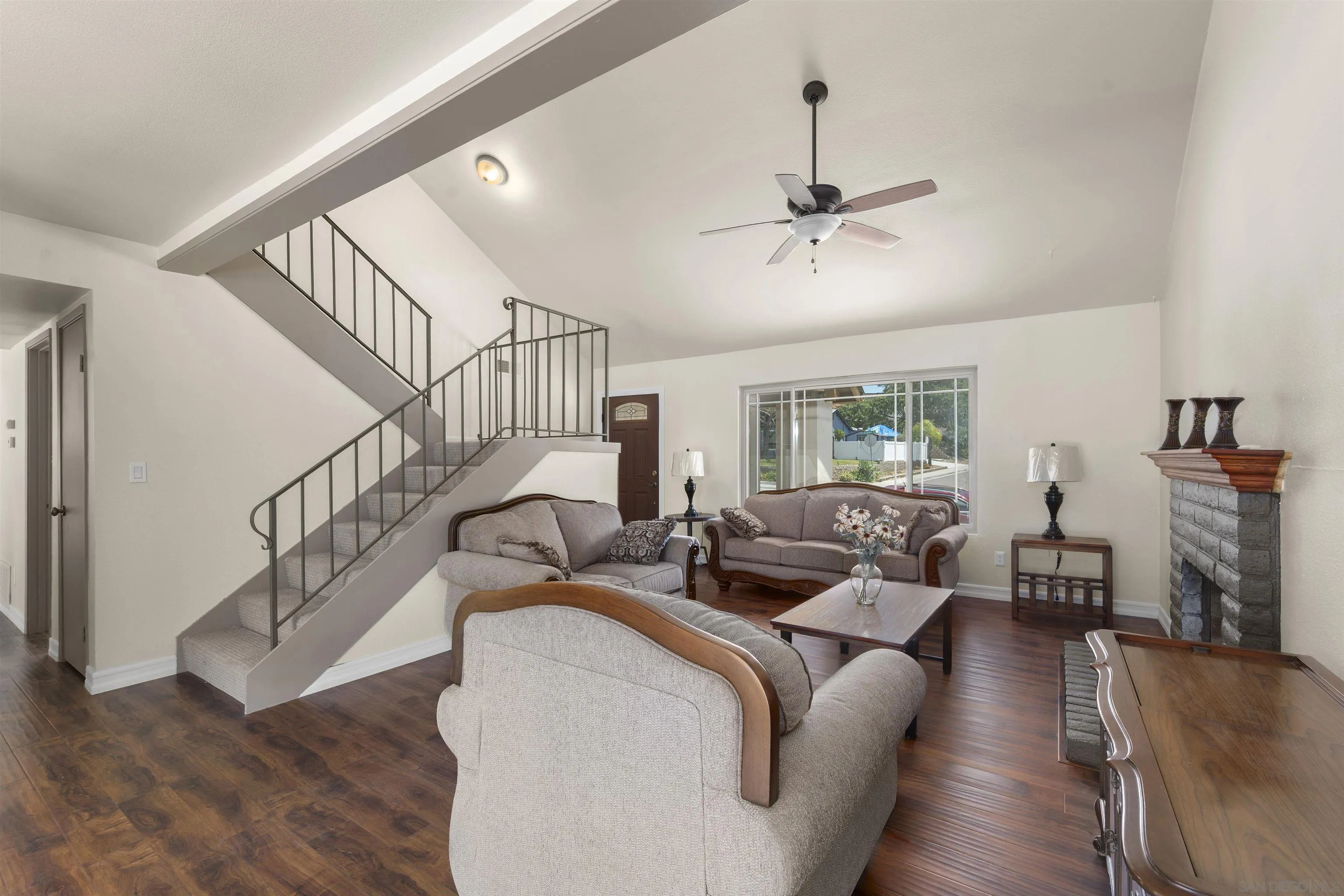 https://cdn.realtyfeed.com/cdn/127/260012728/70776a795aa94bfb9a28ba087477db6c.webp
