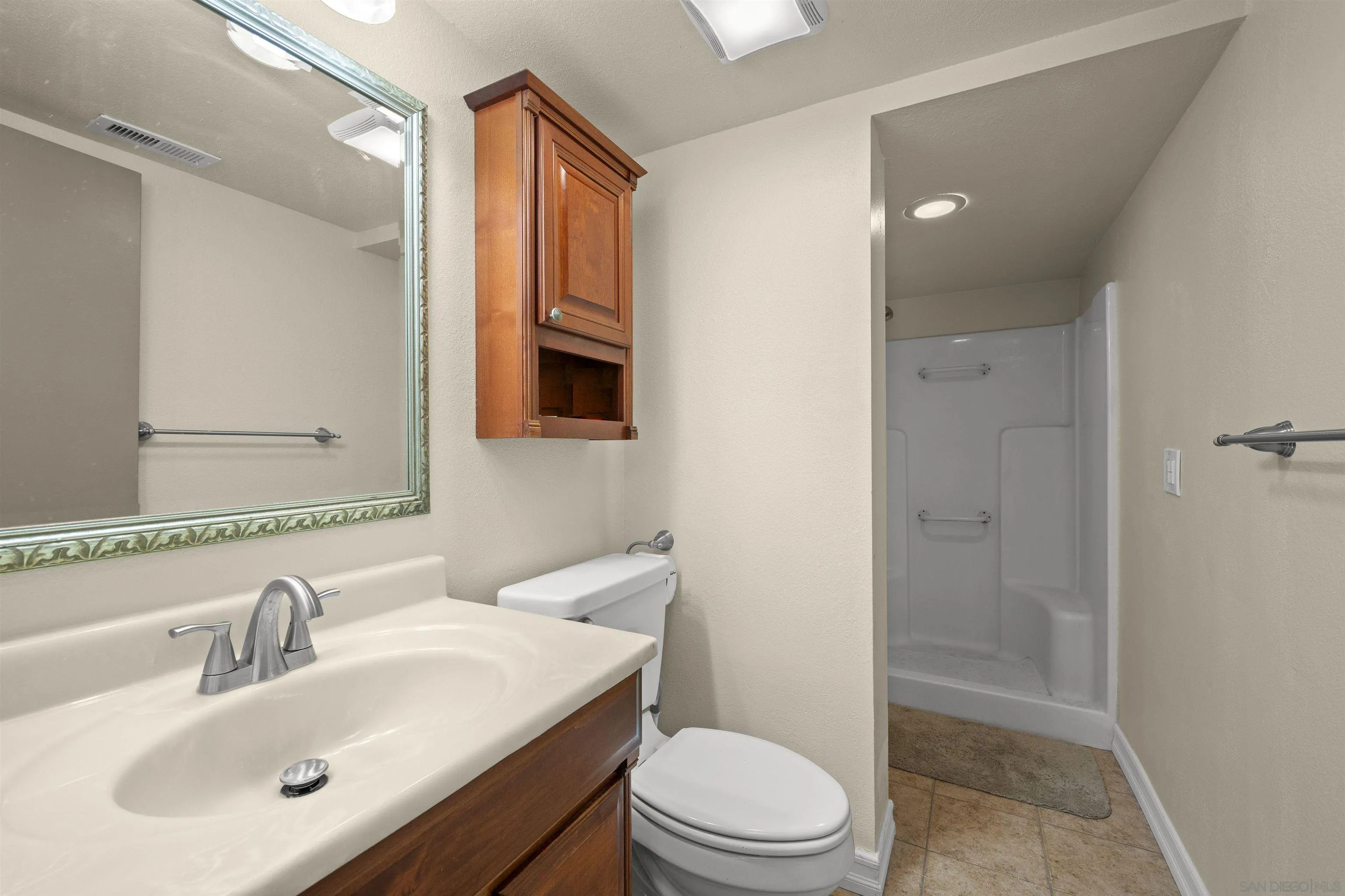 https://cdn.realtyfeed.com/cdn/127/260012728/9e6e6df89c75bcc27804f20a9b0eca95.webp