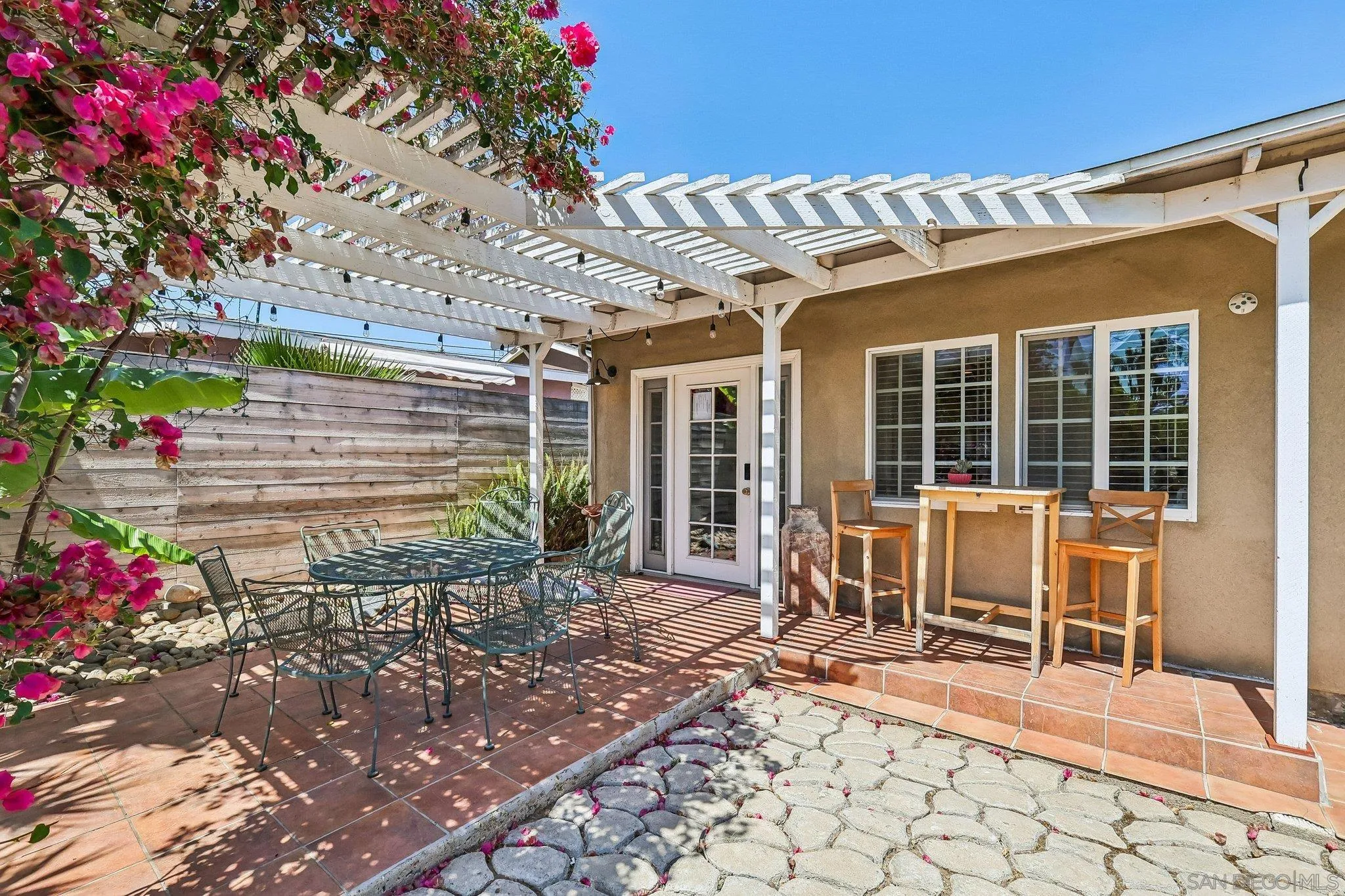 https://cdn.realtyfeed.com/cdn/127/260012733/1504f5531b69722abf1aad2a0d3eafeb.webp