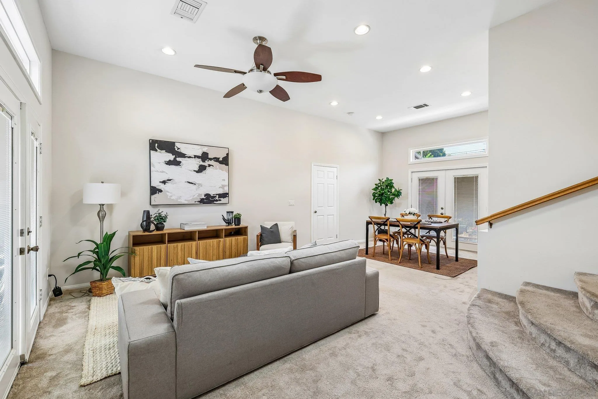 https://cdn.realtyfeed.com/cdn/127/260012733/3c099259e8bdc5334494d5eee49cd215.webp