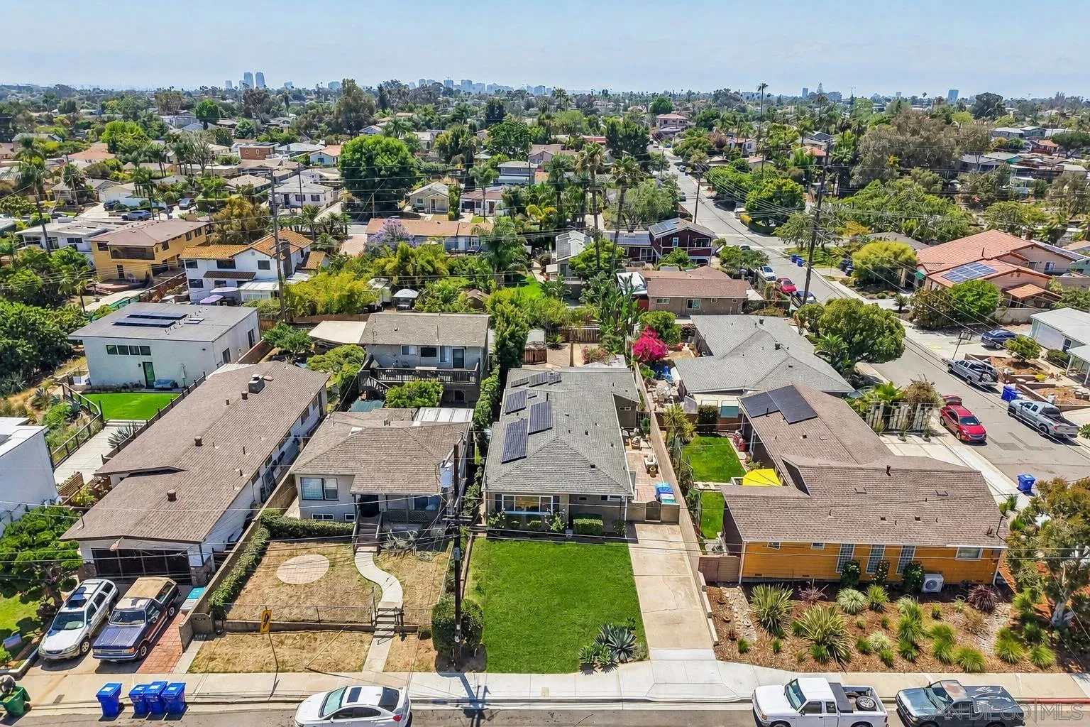 https://cdn.realtyfeed.com/cdn/127/260012733/5c92f05099254ed7d4a3b68f9d942dfa.webp