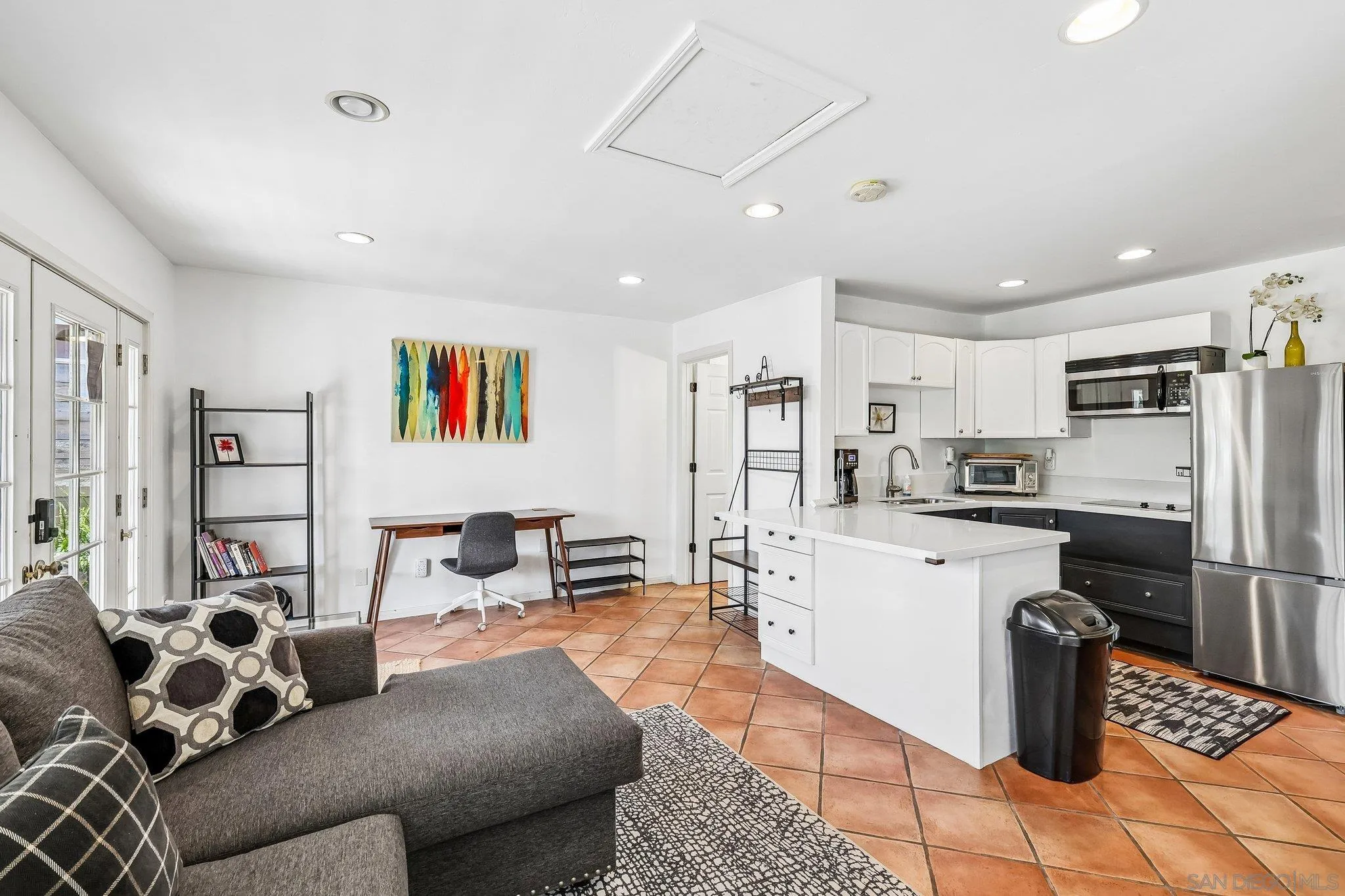 https://cdn.realtyfeed.com/cdn/127/260012733/b9d0f73503b56c5afc89456c4474ecc2.webp