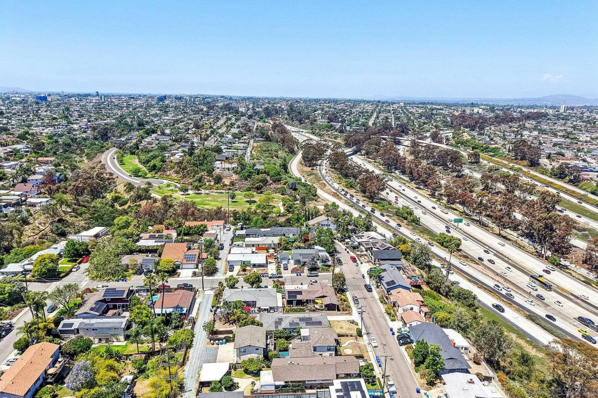 https://cdn.realtyfeed.com/cdn/127/260012733/f6c5b409f41a5d542bd29bf0f8025c79.webp