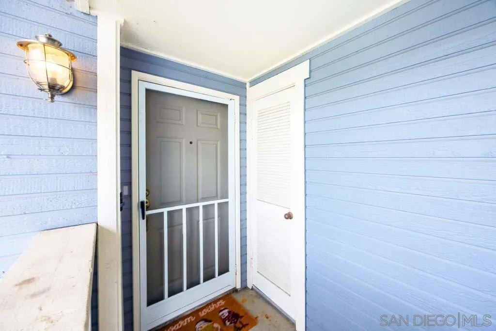 Photo #8: 260012735 Listing: Photo #8