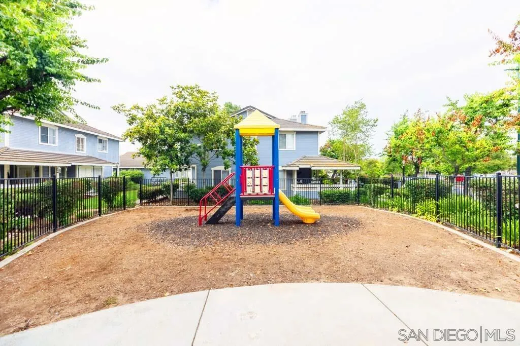 Photo #6: 260012735 Listing: Photo #6