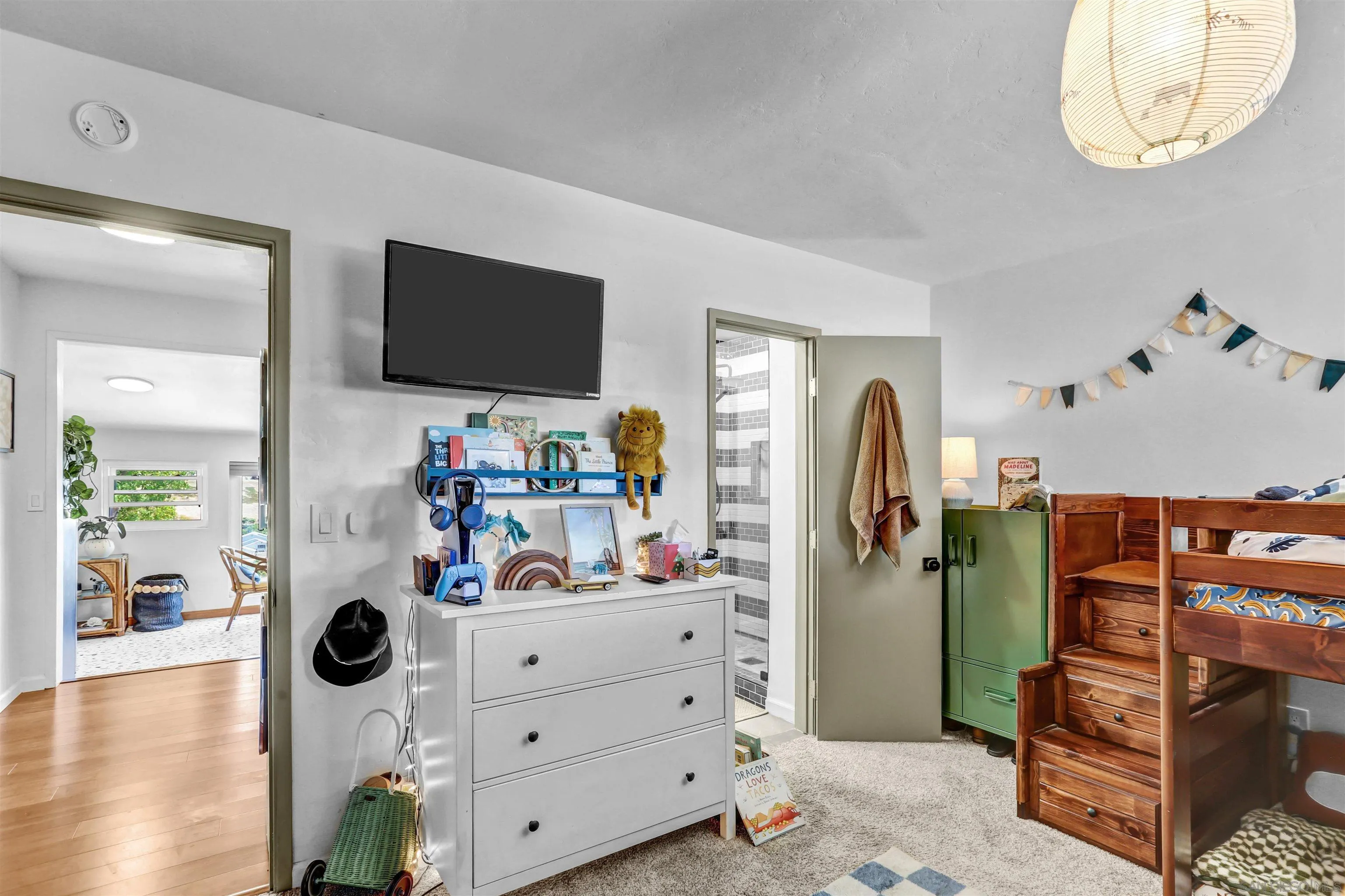 https://cdn.realtyfeed.com/cdn/127/260012737/20b1de80fd59ab26b176b1bdb2463cd7.webp