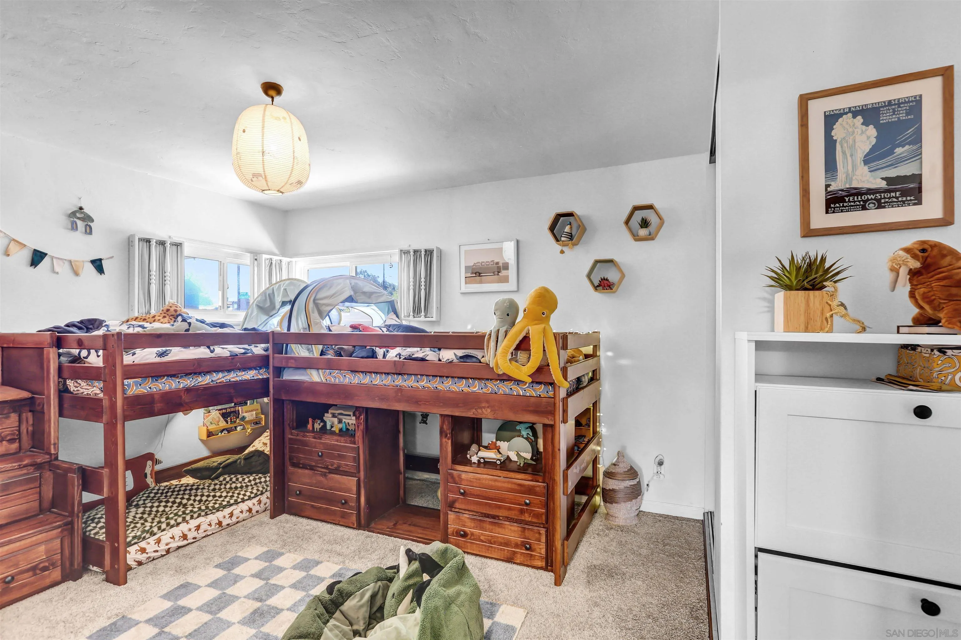 https://cdn.realtyfeed.com/cdn/127/260012737/5e65ade5c325b35fefa22146cf18c570.webp