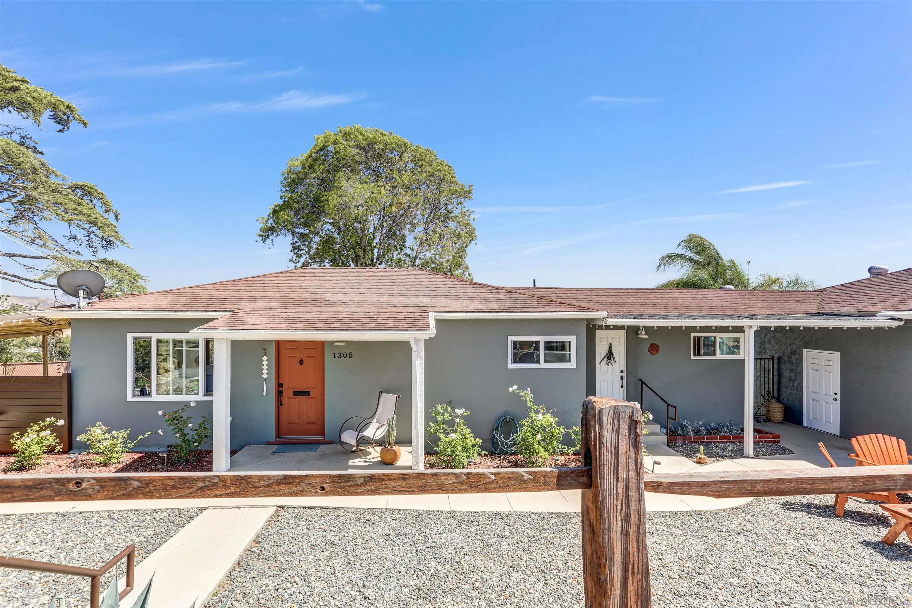 https://cdn.realtyfeed.com/cdn/127/260012737/a6b6aa42ada8cc9ca1d512c63d65454e.webp