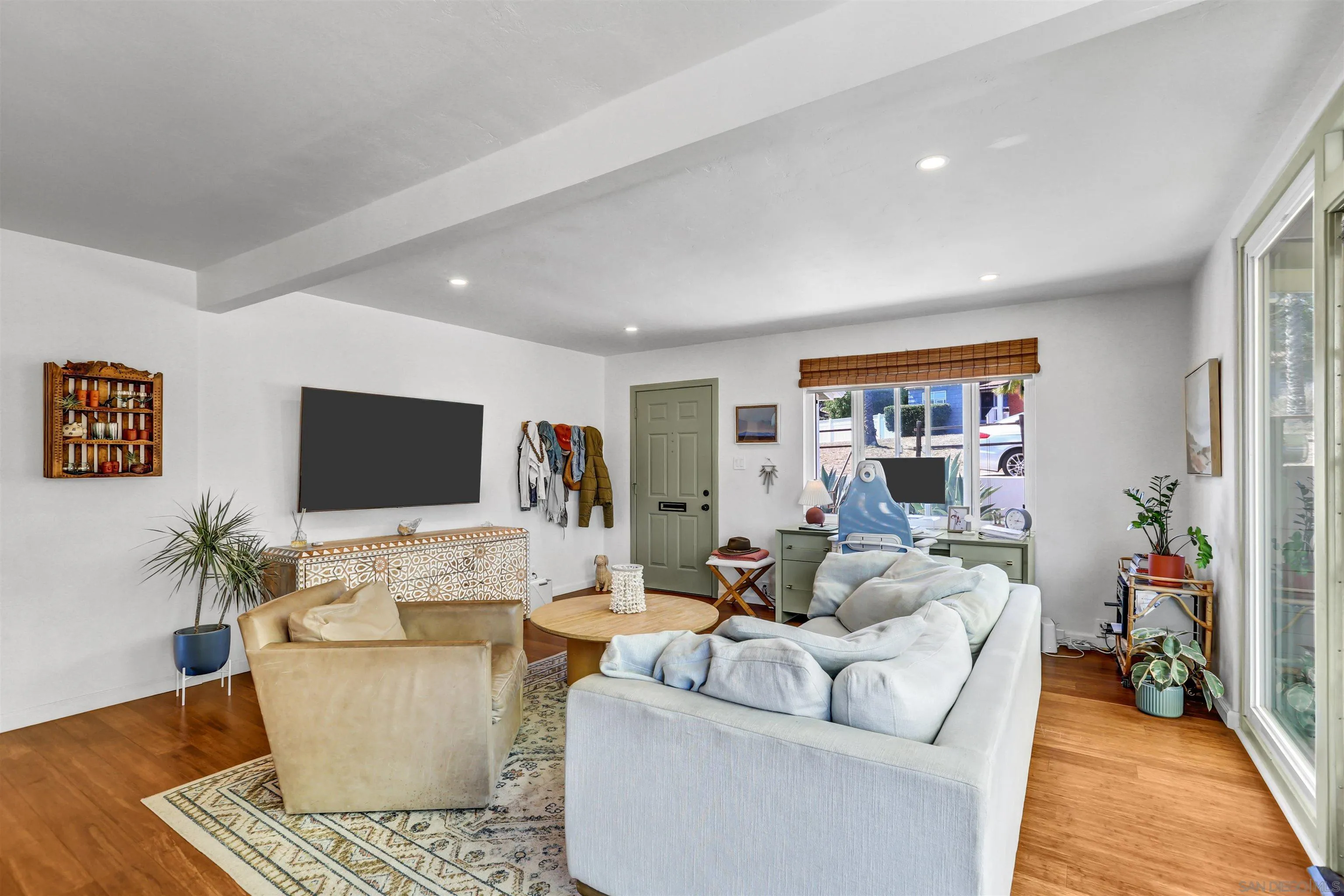 https://cdn.realtyfeed.com/cdn/127/260012737/b61b9002c7e91c24a4d7e8a2348474f3.webp
