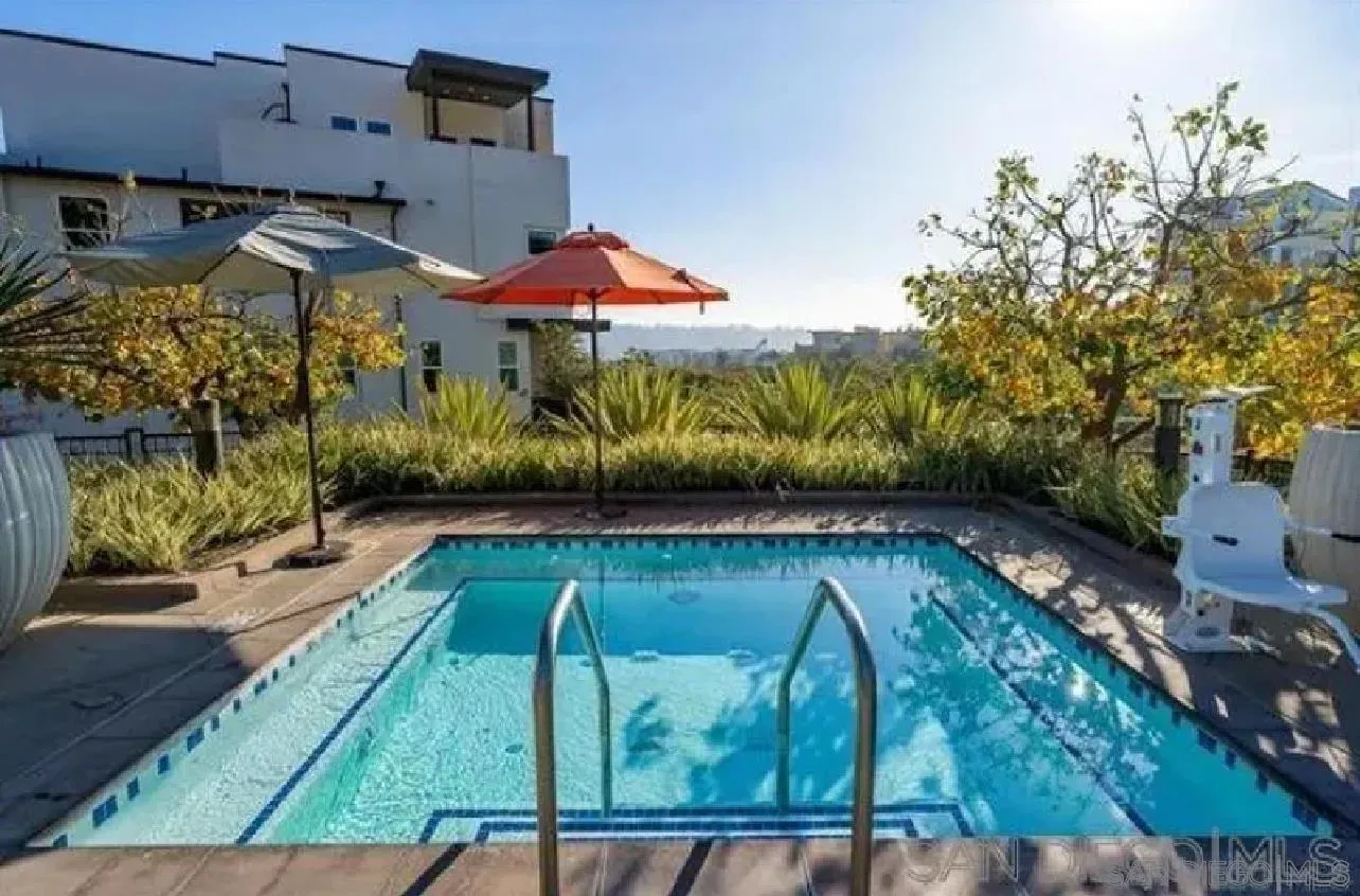 https://cdn.realtyfeed.com/cdn/127/260012742/838858c6ab1efb6c8c406bbf25ba125b.webp