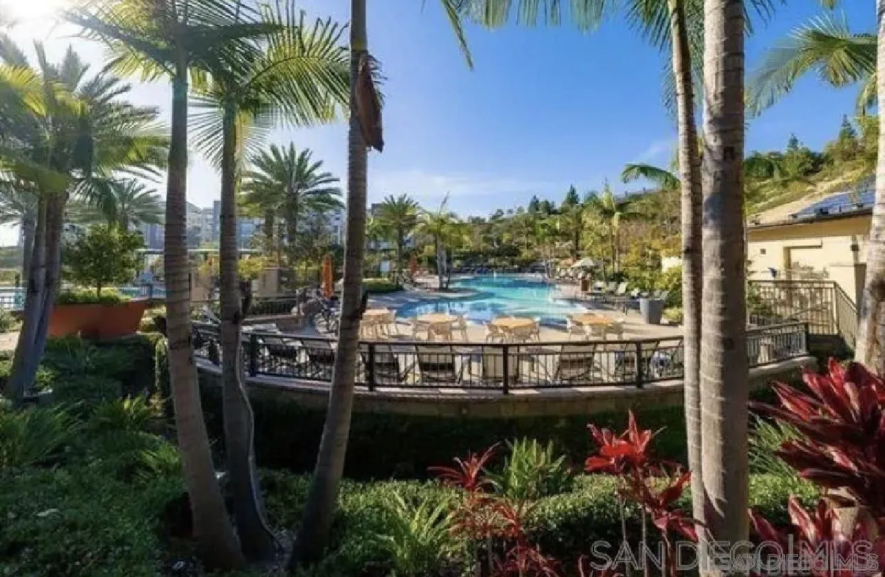 https://cdn.realtyfeed.com/cdn/127/260012742/8d136cbda5d210afa2d412dc289e4824.webp