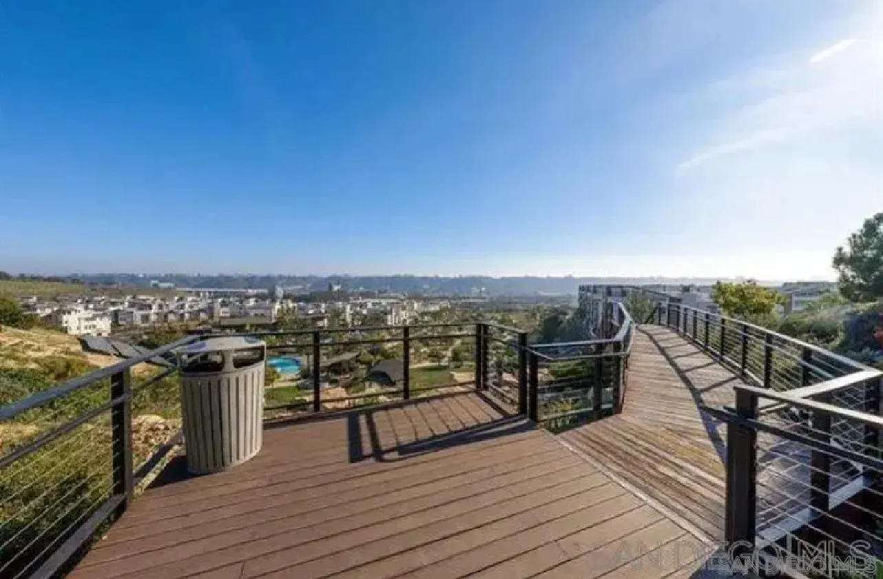 https://cdn.realtyfeed.com/cdn/127/260012742/b475c032a7c0b0dbb99ec236afaabd05.webp