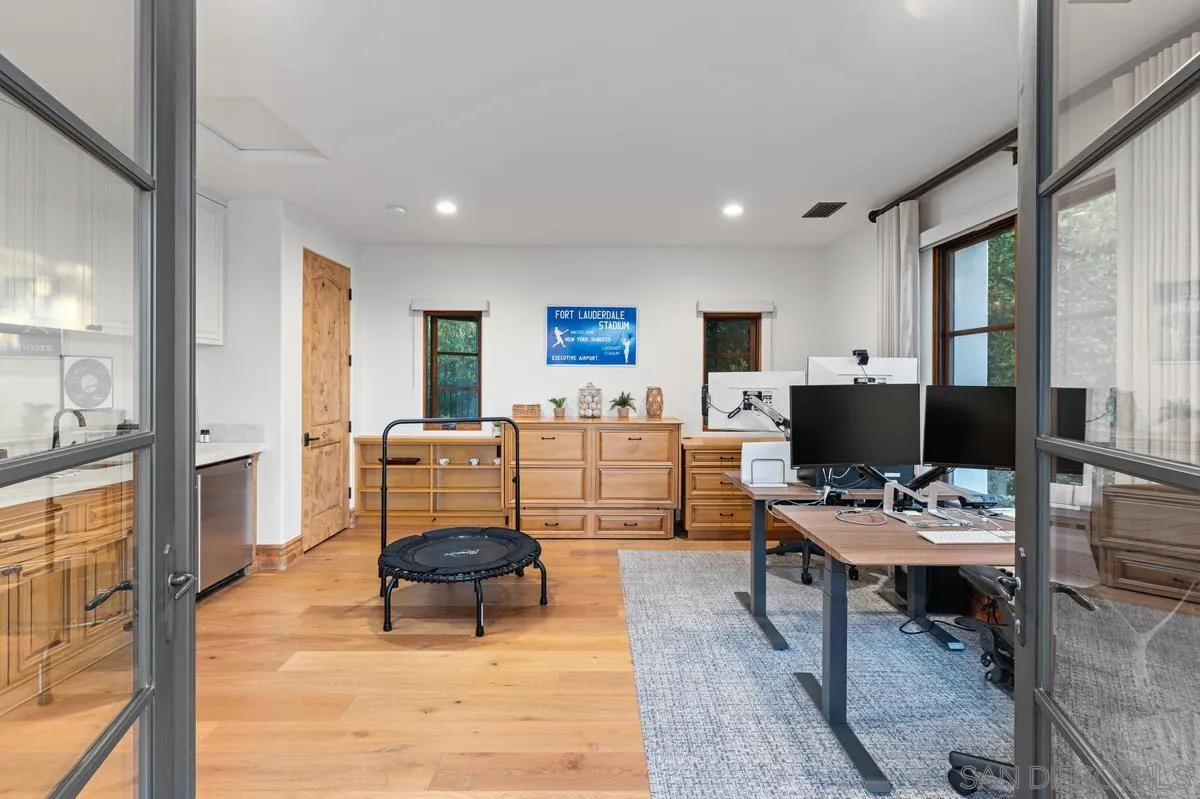 https://cdn.realtyfeed.com/cdn/127/260012744/75685810a53801ebd49bd9eb9ada7475.webp
