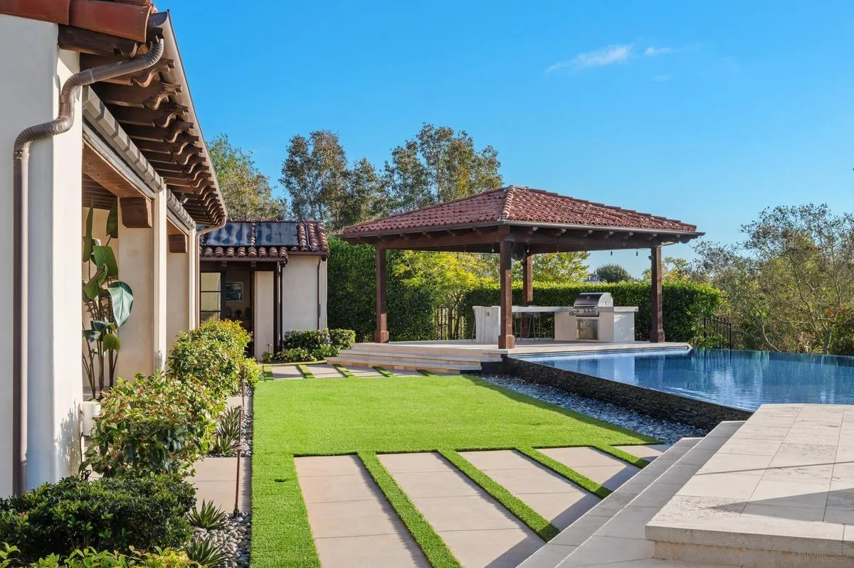 https://cdn.realtyfeed.com/cdn/127/260012744/c280c073c736be71e6854910188dfe8a.webp