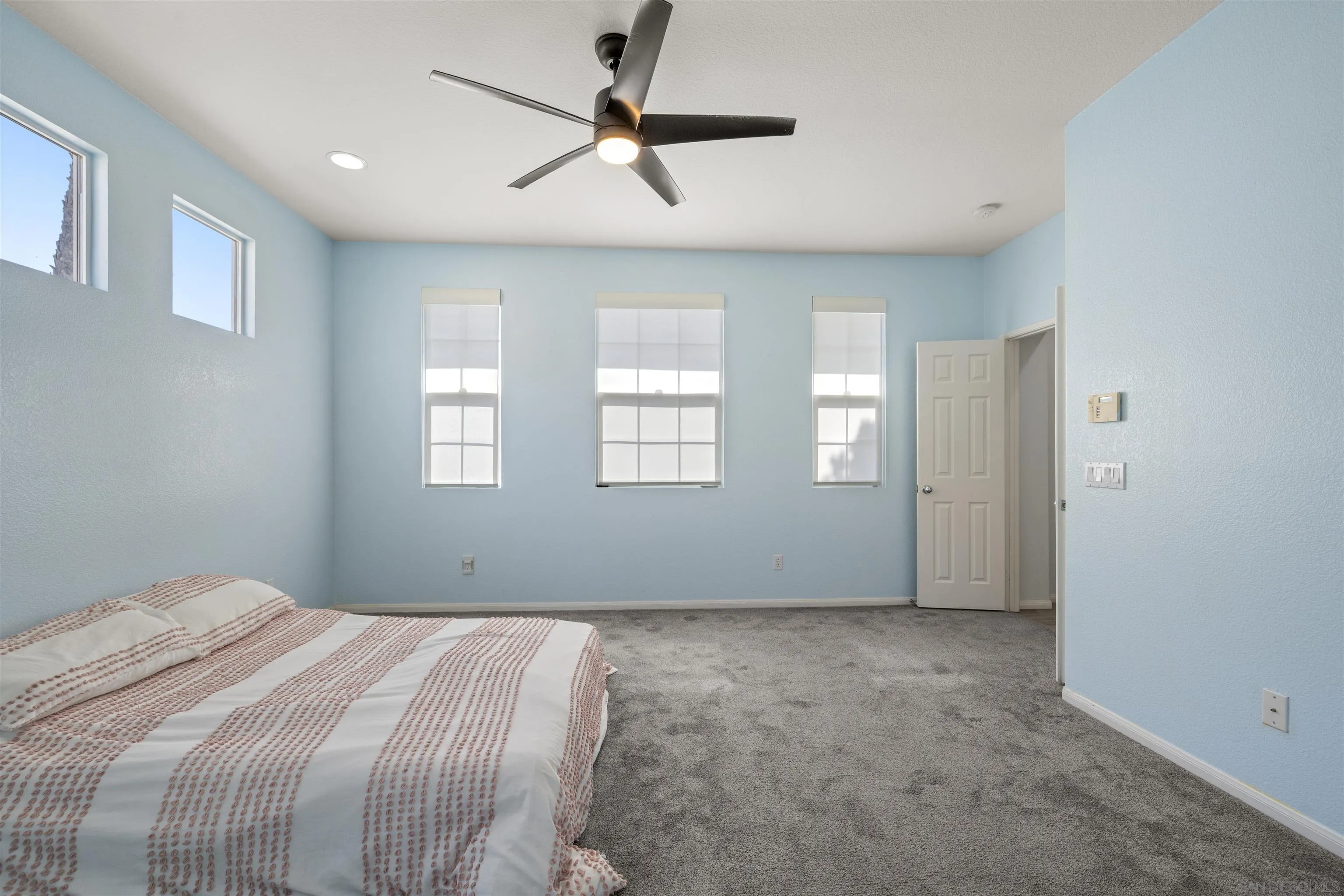 https://cdn.realtyfeed.com/cdn/127/260012746/3d1db6def86ca3f79c4eb59bbc177dcf.webp
