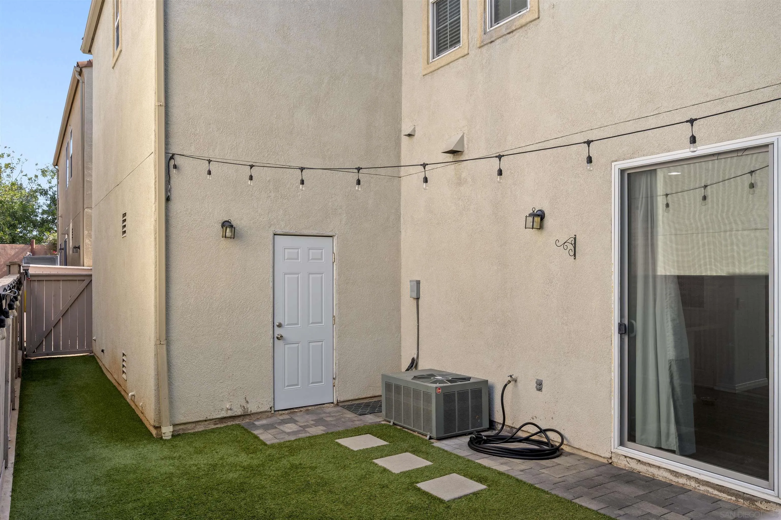 https://cdn.realtyfeed.com/cdn/127/260012746/8cdfd54883d974775dda82b23a8d0206.webp