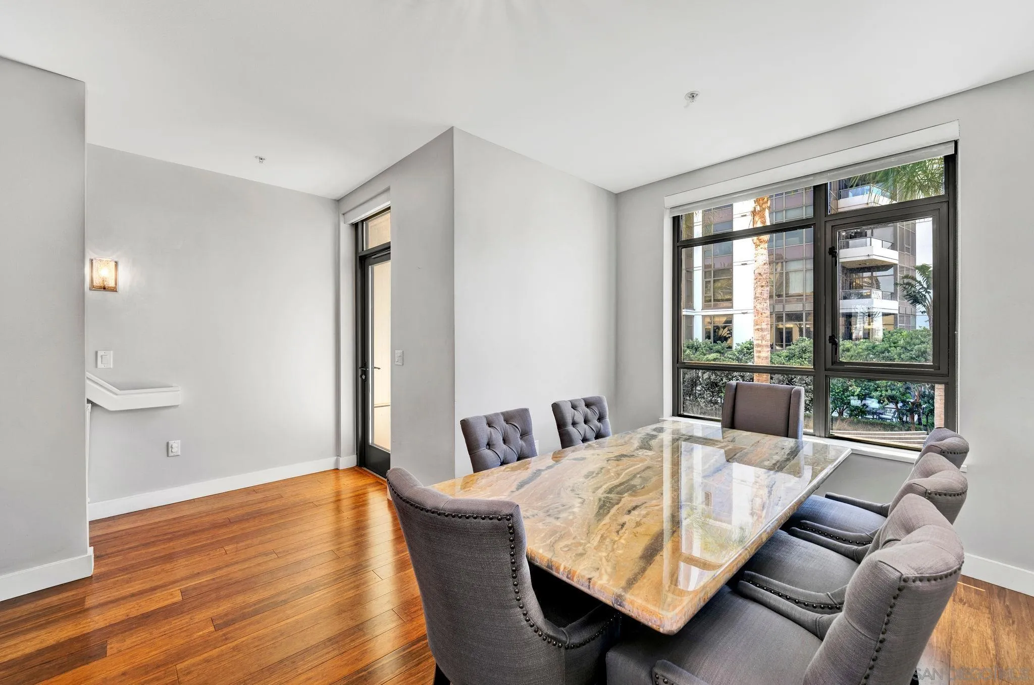 Photo #8: 260012753 Listing: Photo #8
