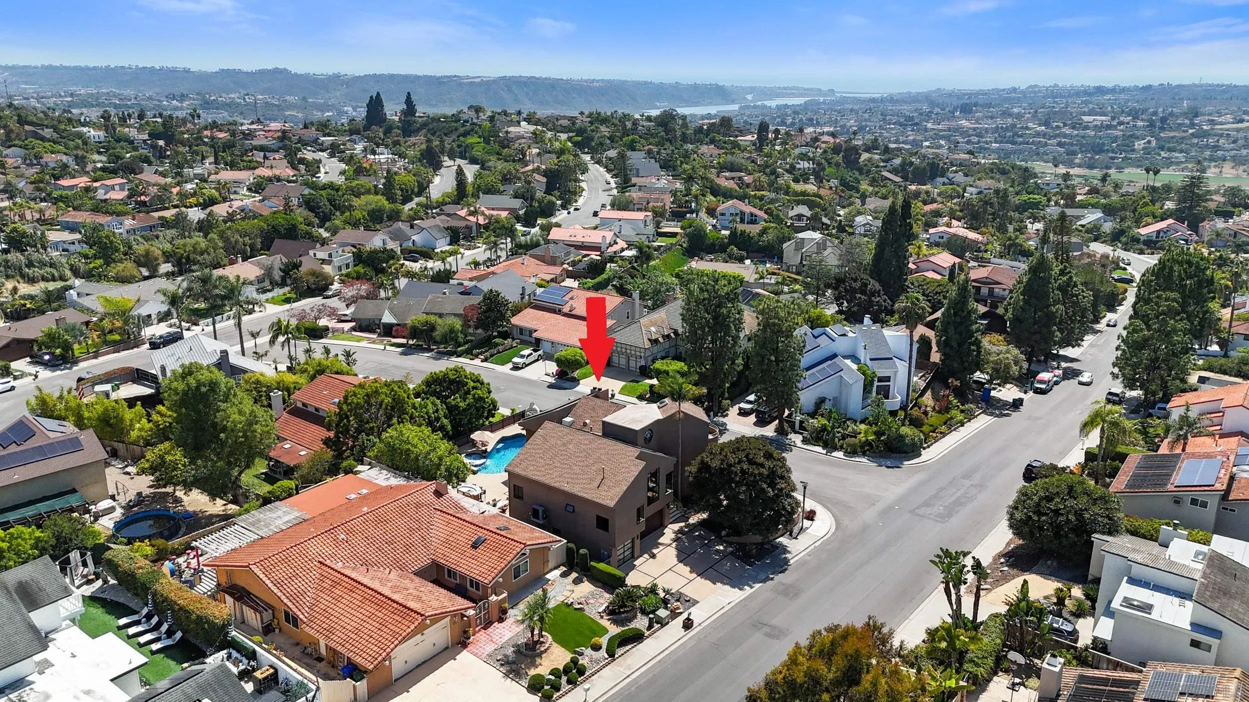 https://cdn.realtyfeed.com/cdn/127/260012755/09e1612a6a17ebb6a6f0271716b22e01.webp