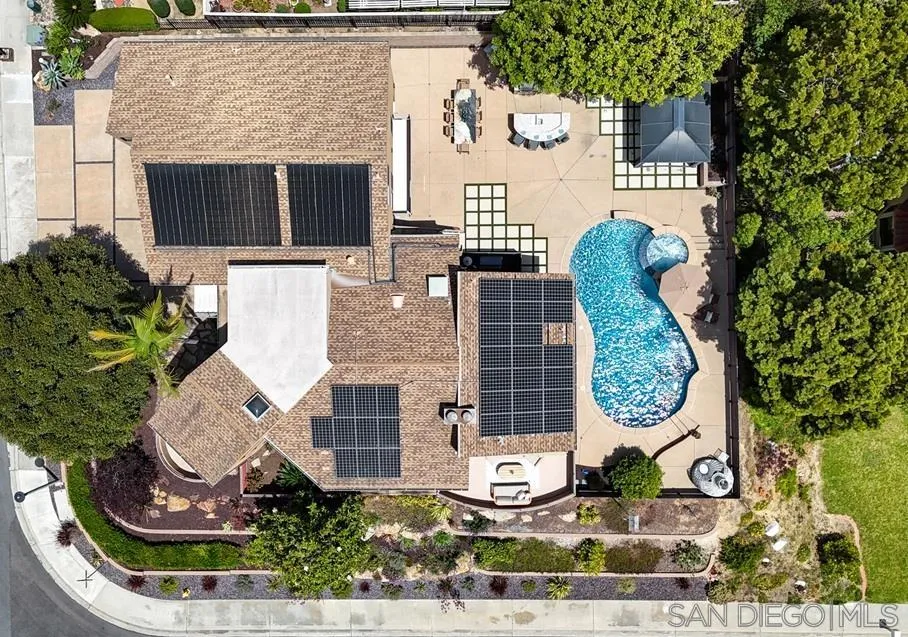 https://cdn.realtyfeed.com/cdn/127/260012755/b16b8a38bf941d5b41de74e85f1648a8.webp