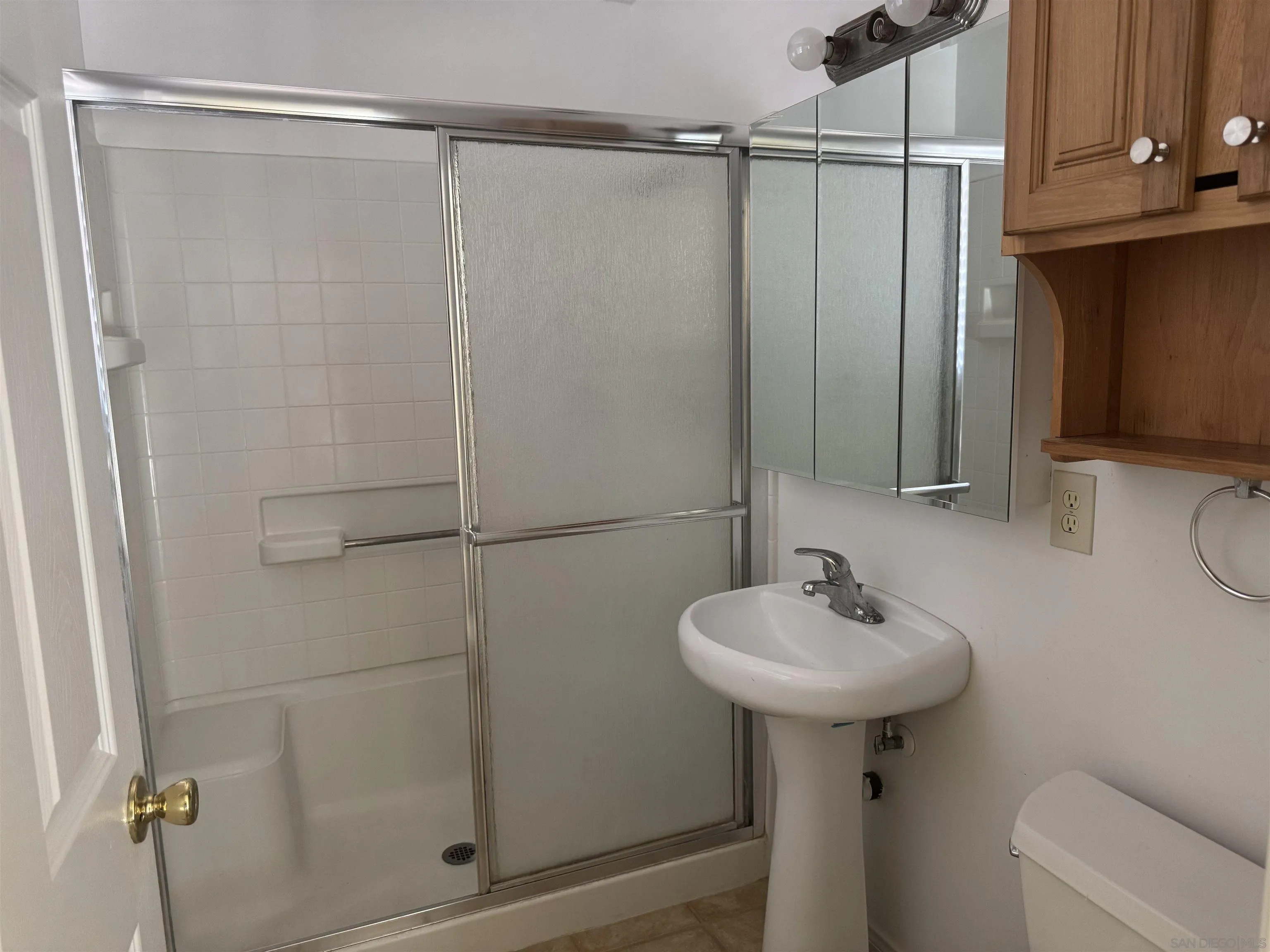 https://cdn.realtyfeed.com/cdn/127/260012757/1d9e3b357abfcd8e2794f9e1351dce49.webp