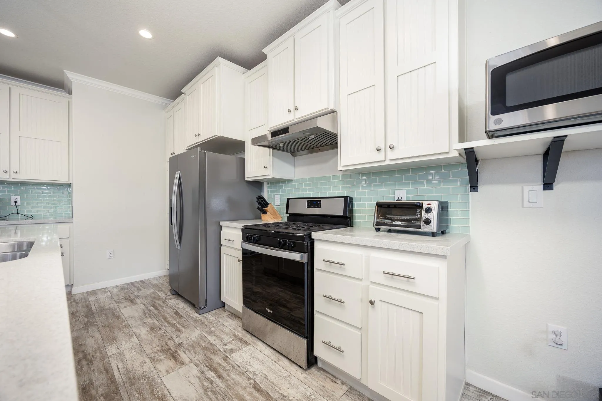 https://cdn.realtyfeed.com/cdn/127/260012760/a6df6928e64b4cd31bc2555e90f7a4eb.webp