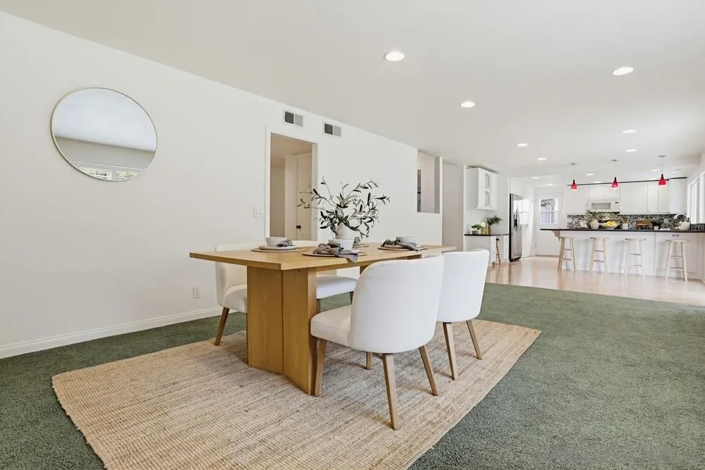 https://cdn.realtyfeed.com/cdn/127/260012761/5fdacf3ab5989c1ae53599d4ef99a183.webp