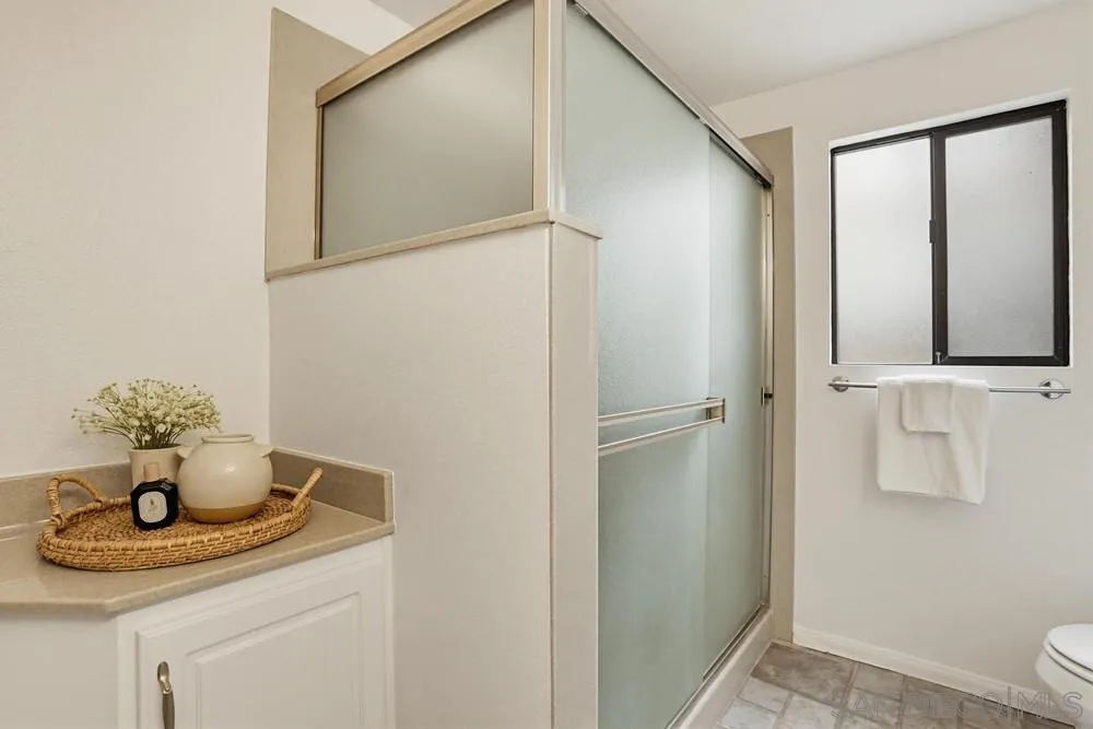 https://cdn.realtyfeed.com/cdn/127/260012761/9602493543ec6891c2a4fead6092d3e7.webp