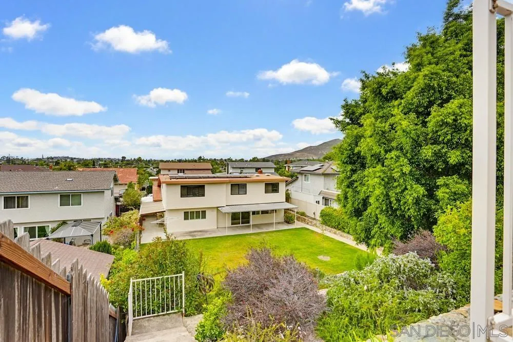 https://cdn.realtyfeed.com/cdn/127/260012761/c050951c04806863118d57dedf2f4c05.webp
