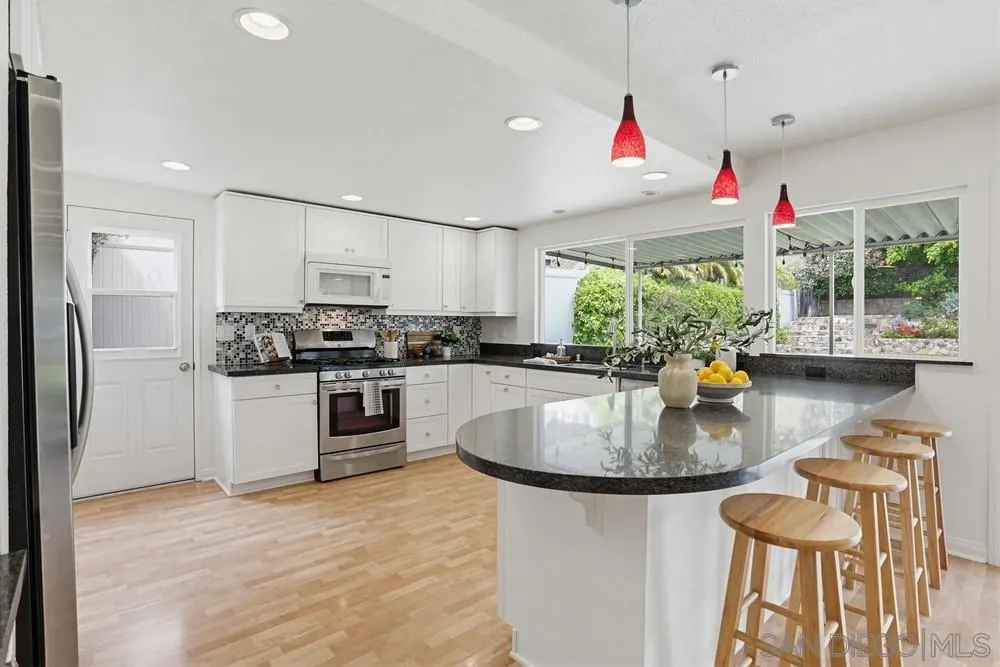 https://cdn.realtyfeed.com/cdn/127/260012761/e507e244dd8c6df70ee3fd118d9e0e5d.webp