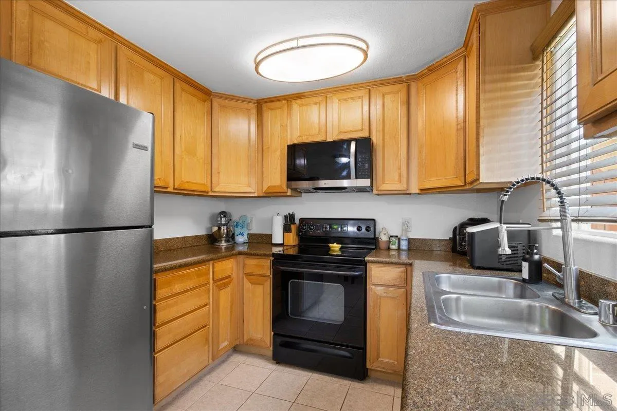 Photo #11: 260012762 Listing: Photo #11