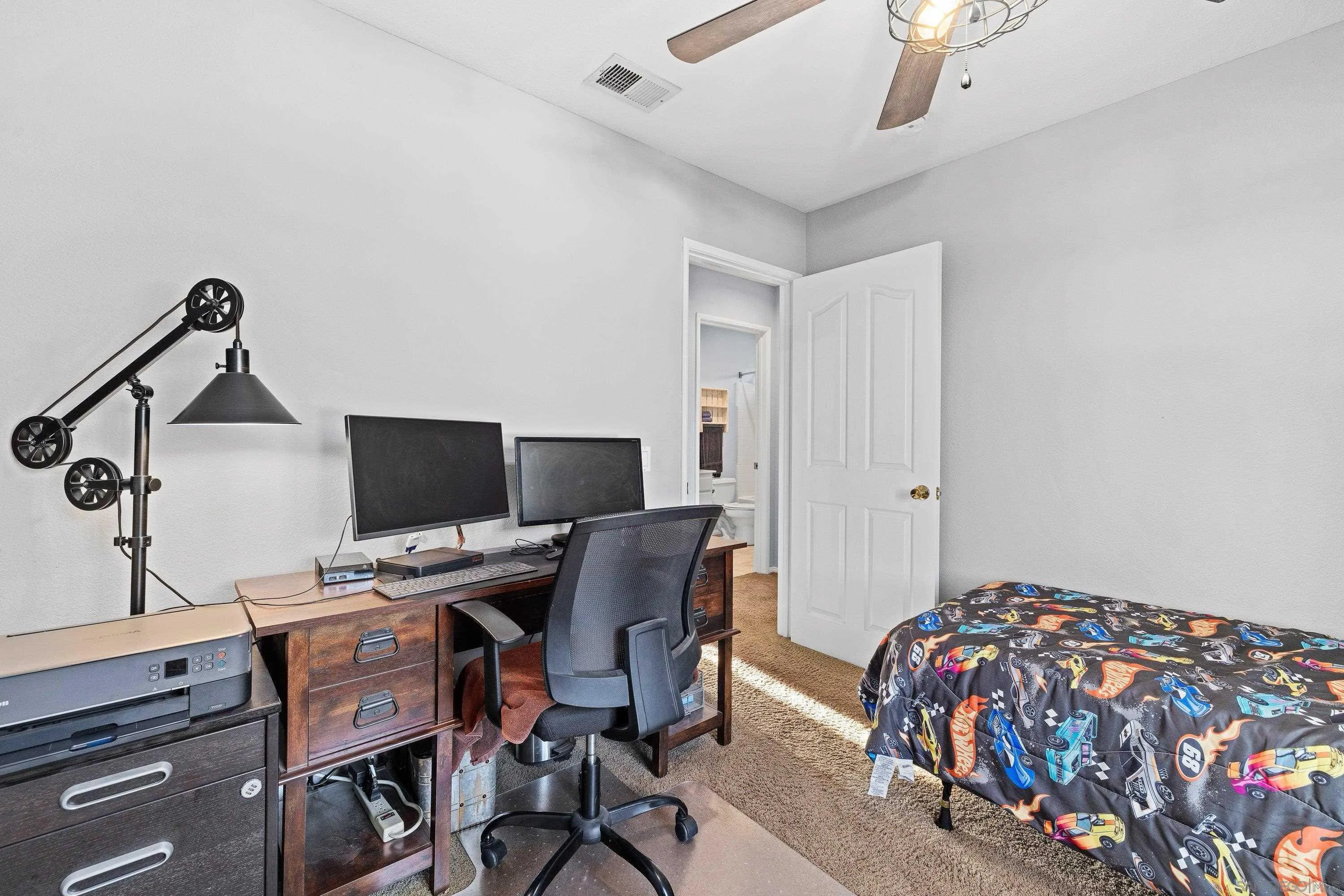 https://cdn.realtyfeed.com/cdn/127/260012764/0ceb9c70009abf77e31d3b8c7c457f7f.webp