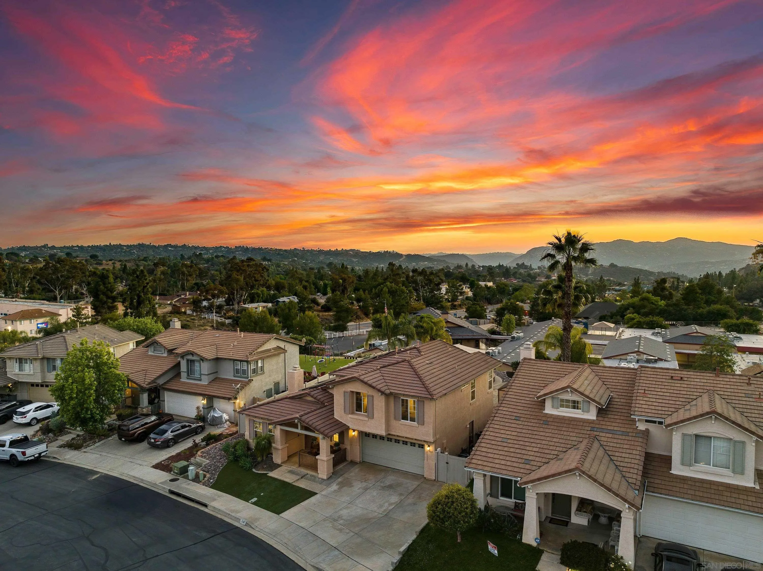 https://cdn.realtyfeed.com/cdn/127/260012764/17d01bbfbccf6c1c0d8392d5817aca83.webp