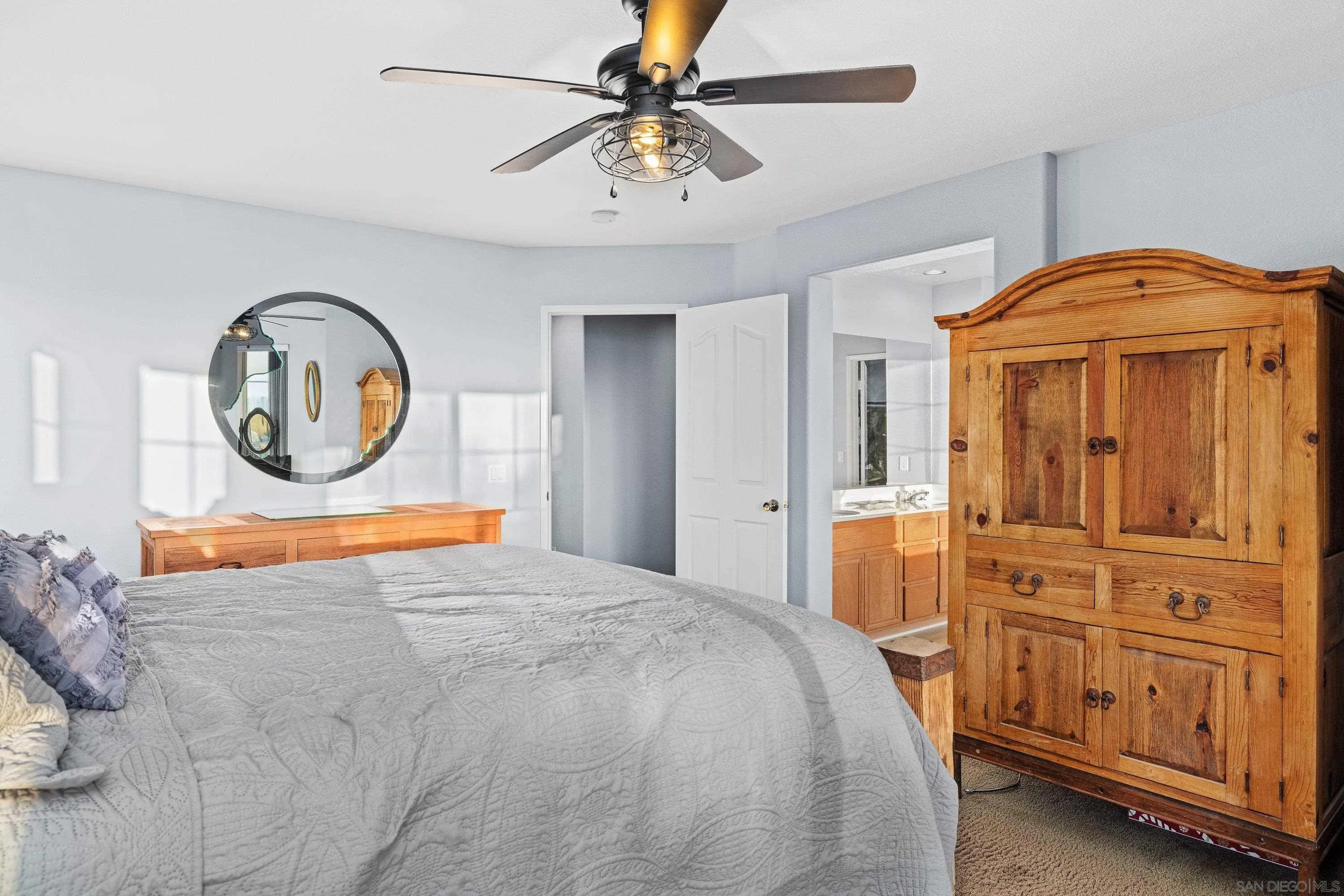 https://cdn.realtyfeed.com/cdn/127/260012764/68b64099380b735e585030647379b2ff.webp