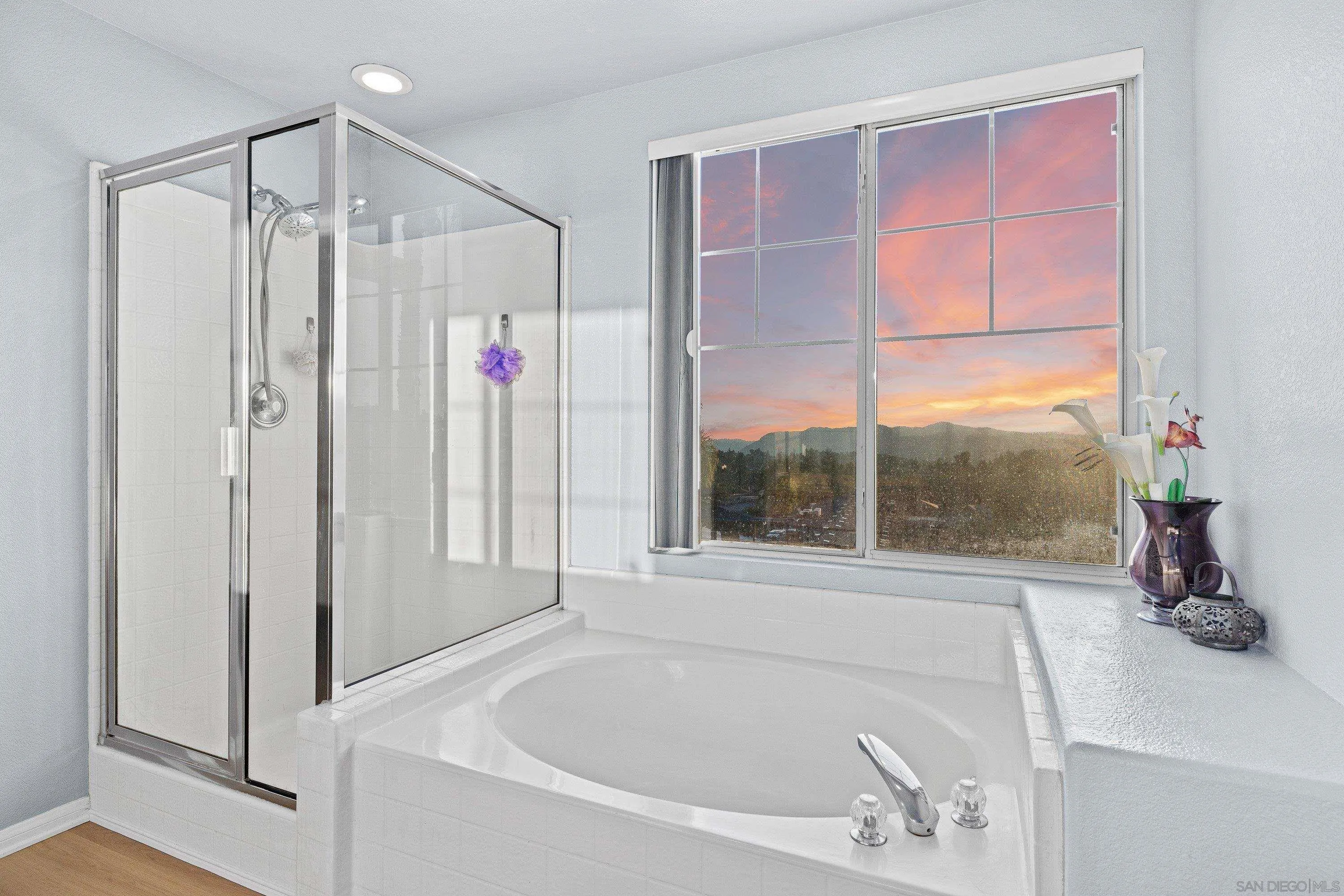 https://cdn.realtyfeed.com/cdn/127/260012764/8123a748c1e802fa778287ef410abf47.webp