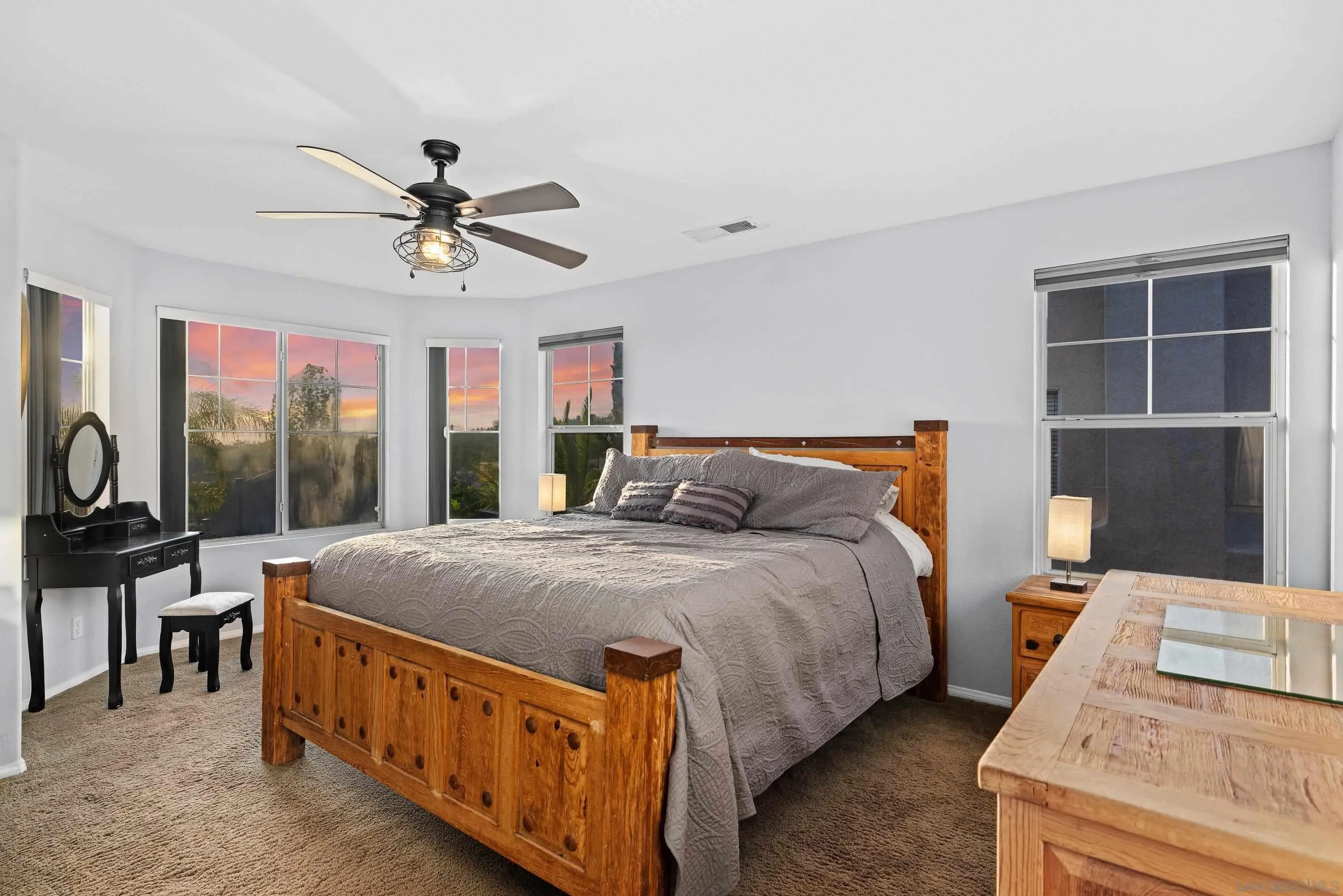 https://cdn.realtyfeed.com/cdn/127/260012764/83a66b9bb78e75745faadb55df5a497b.webp