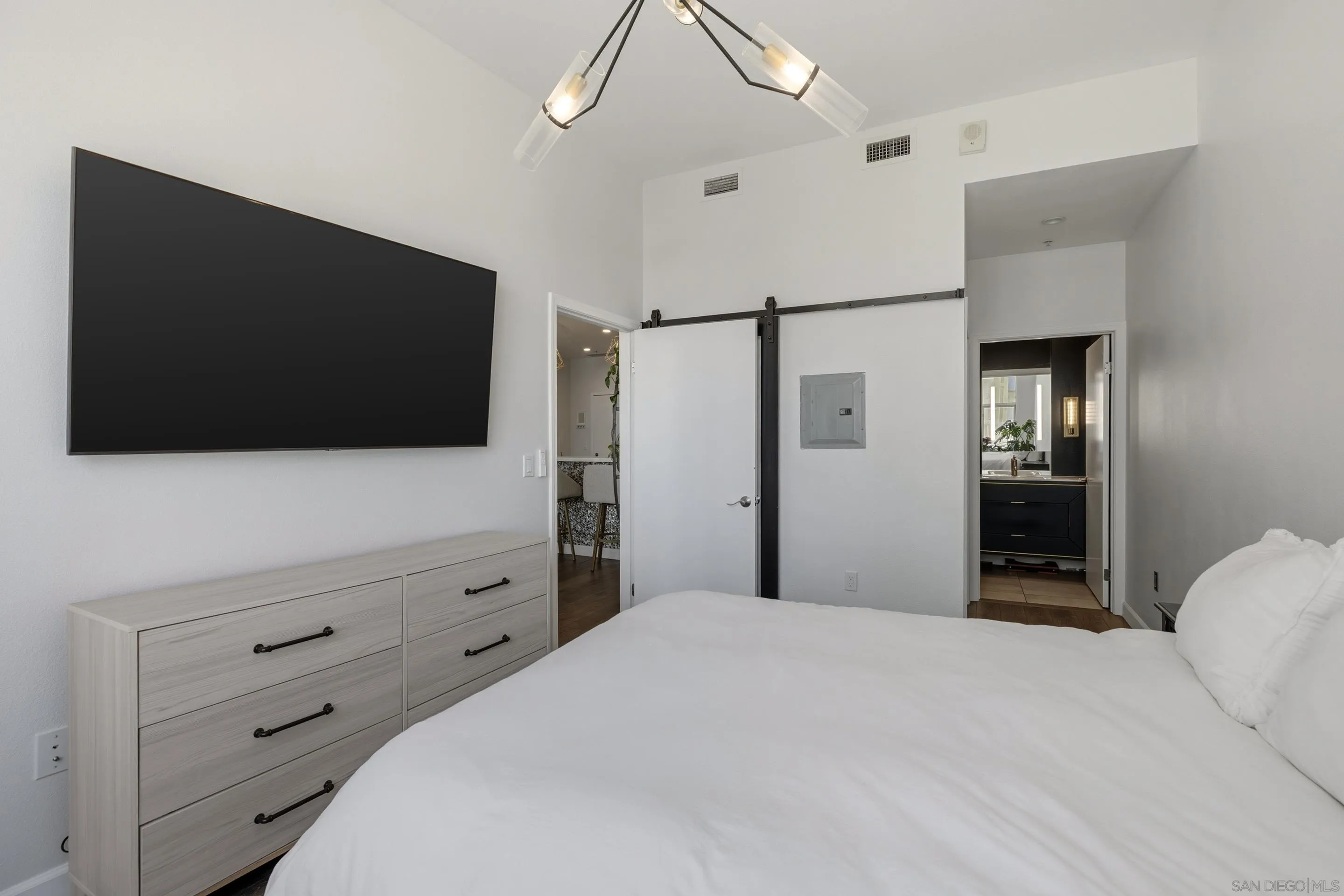 Photo #10: 260012765 Listing: Photo #10