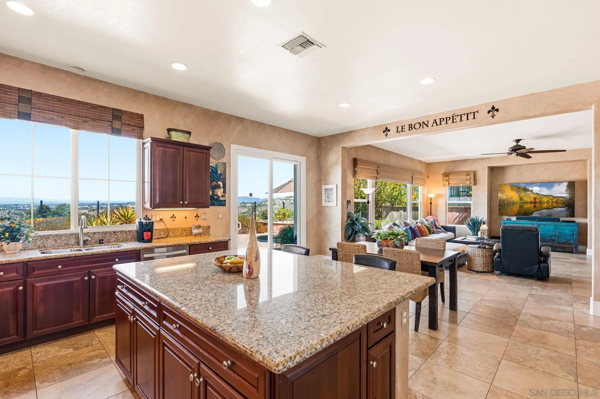 https://cdn.realtyfeed.com/cdn/127/260012766/39f609713326c74eebcf69368305a70a.webp
